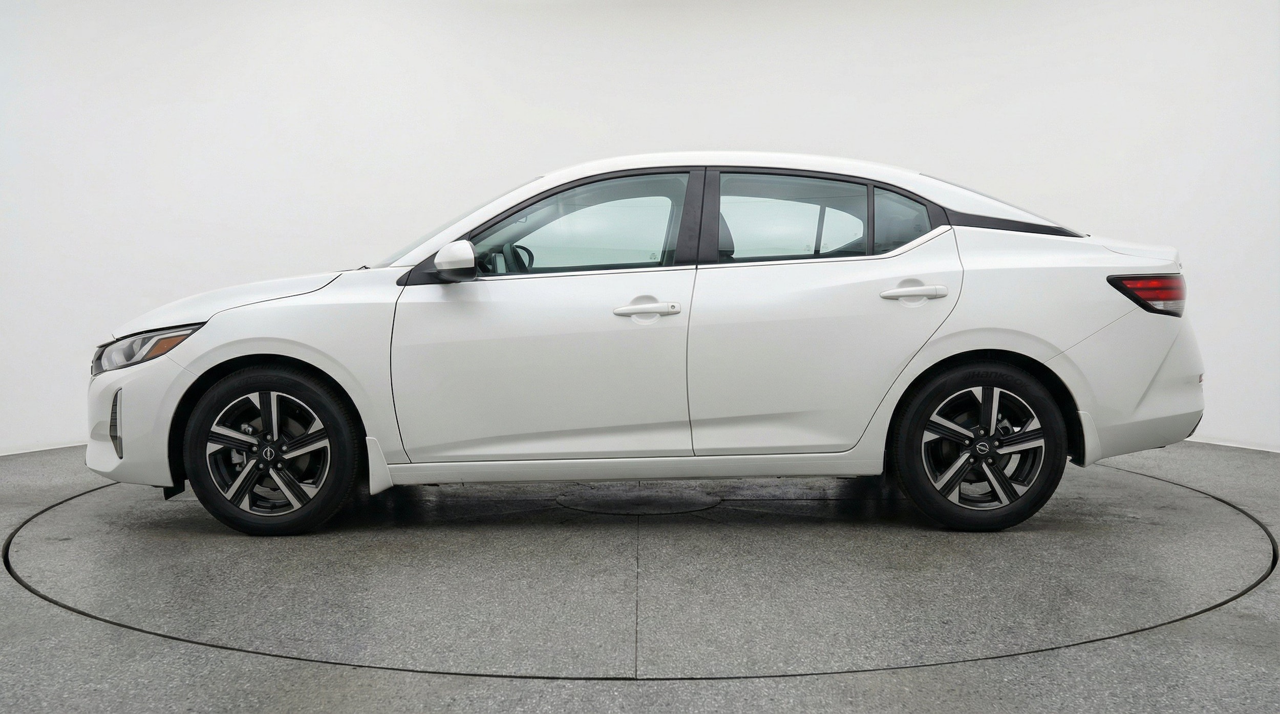 Thumbnail: 2025 Nissan Sentra - 5