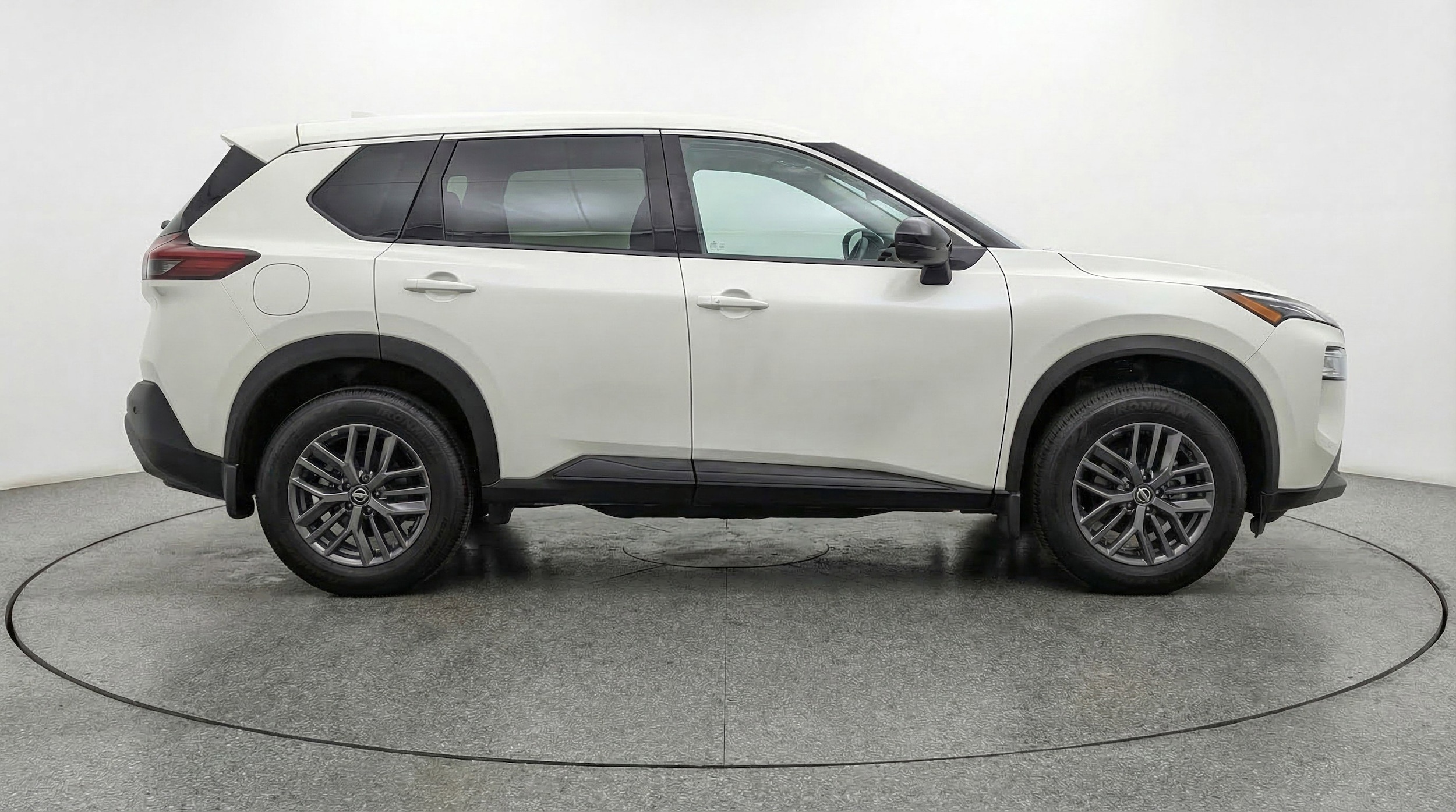 Thumbnail: 2023 Nissan Rogue - 11