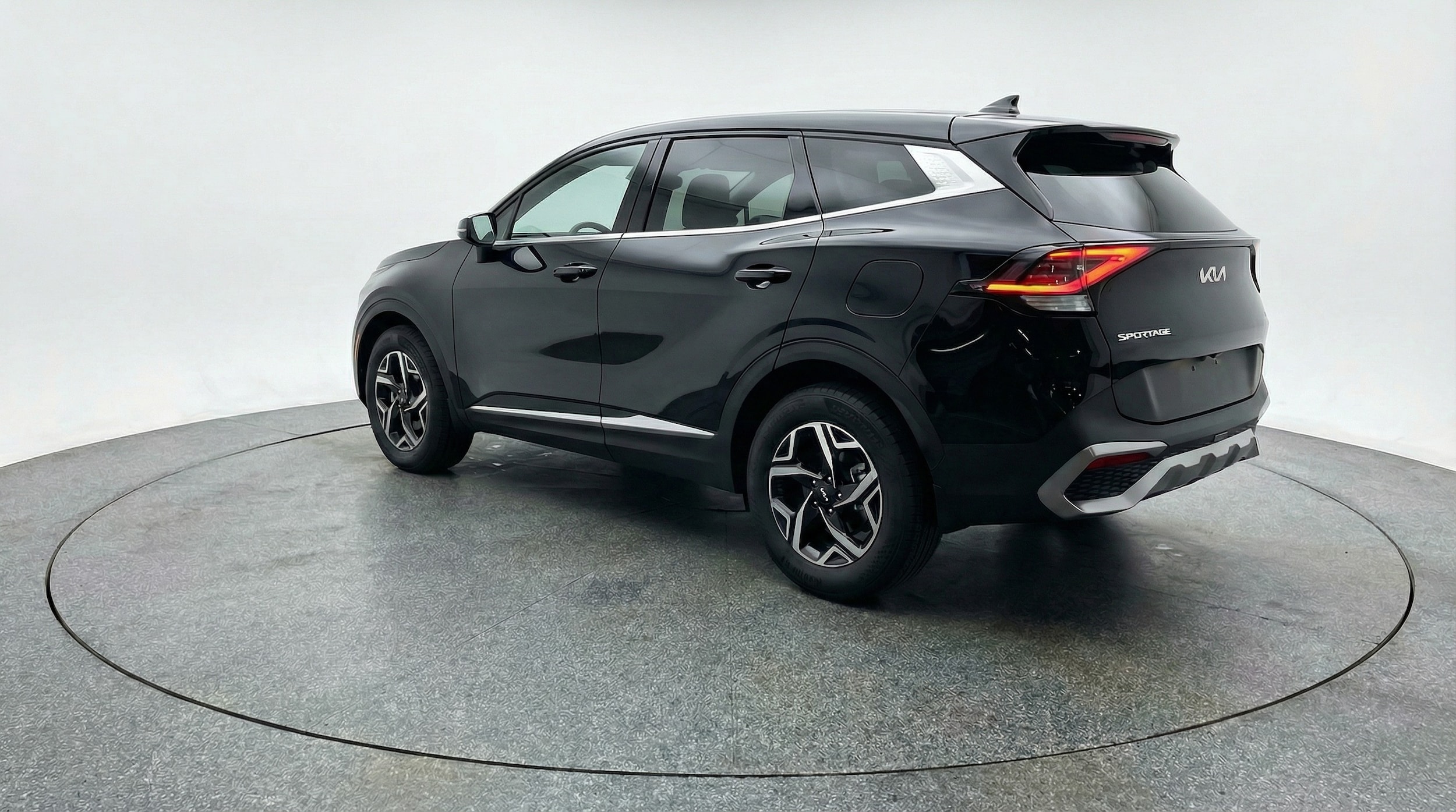 Thumbnail: 2025 Kia Sportage - 5