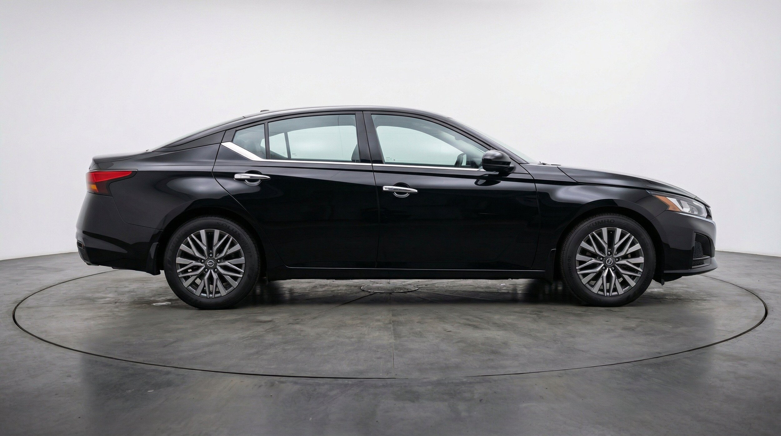 Thumbnail: 2025 Nissan Altima - 11