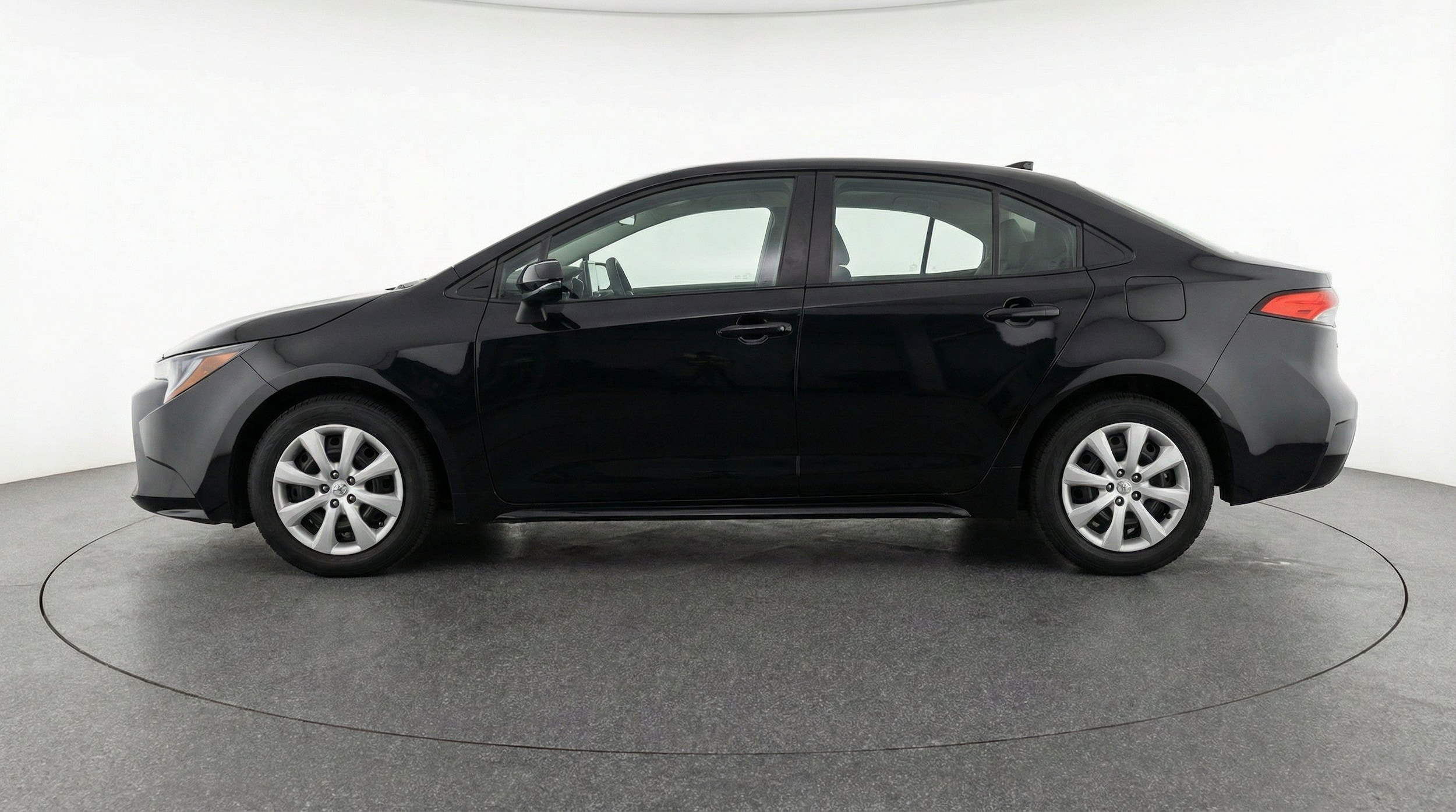 Thumbnail: 2025 Toyota Corolla - 5