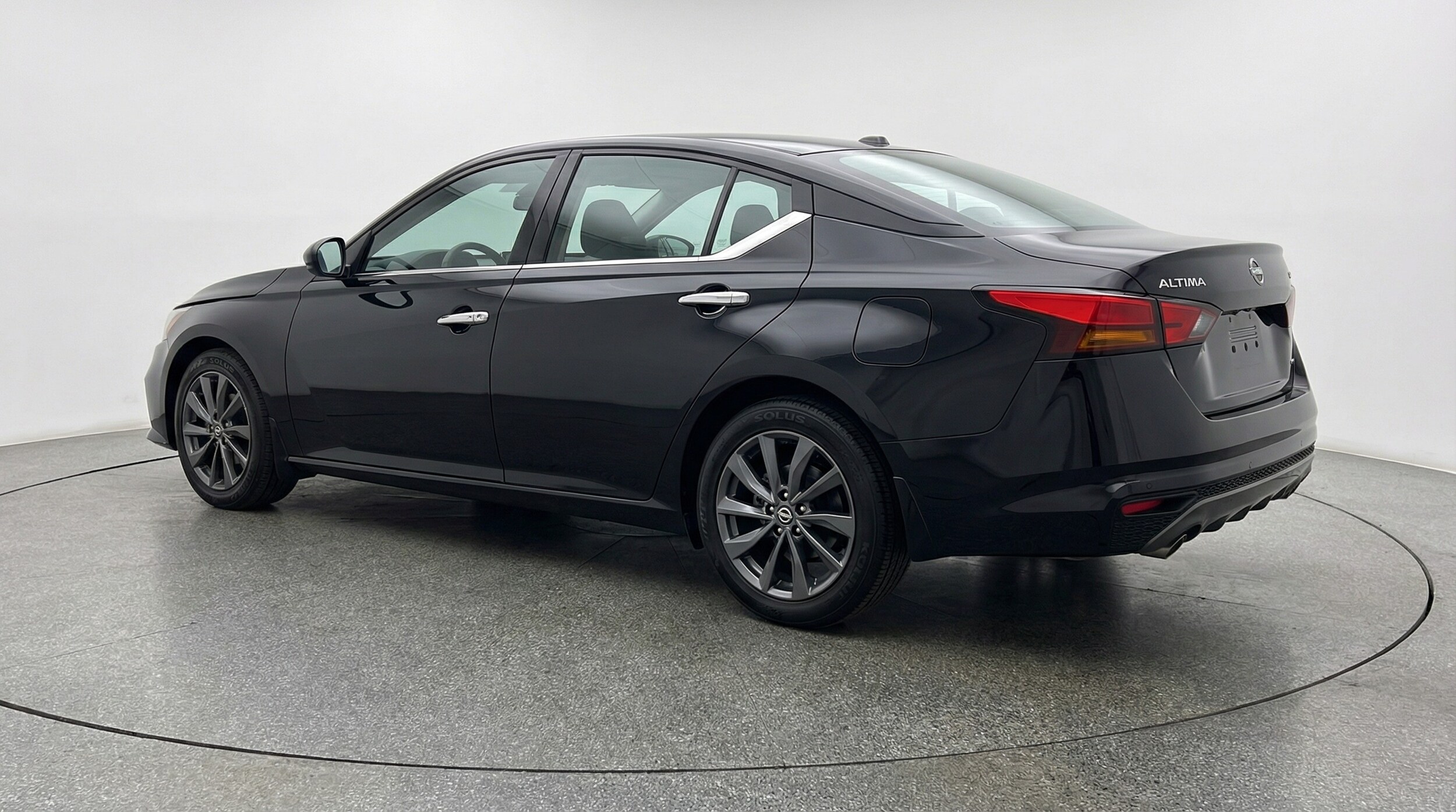 Thumbnail: 2025 Nissan Altima - 5