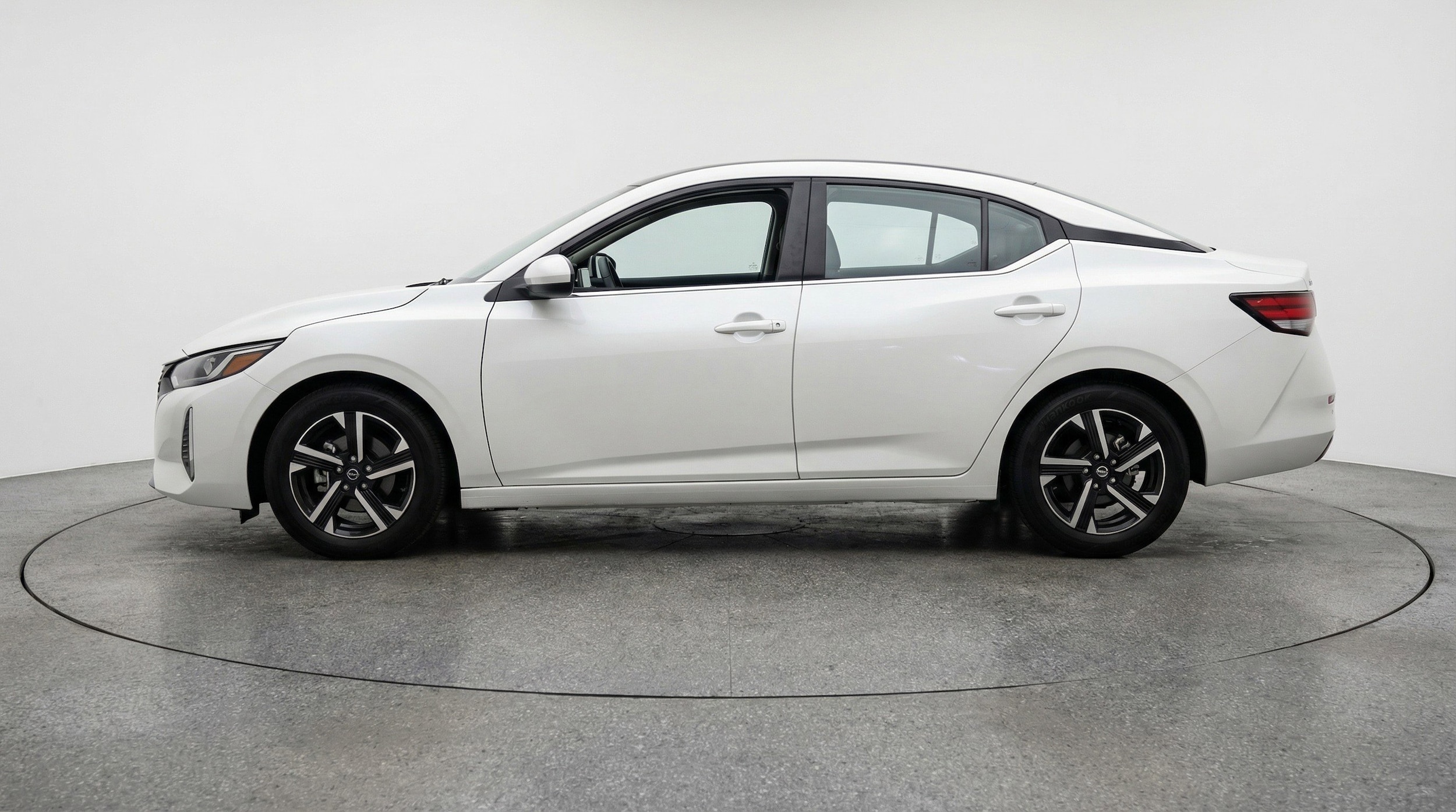 Thumbnail: 2025 Nissan Sentra - 5