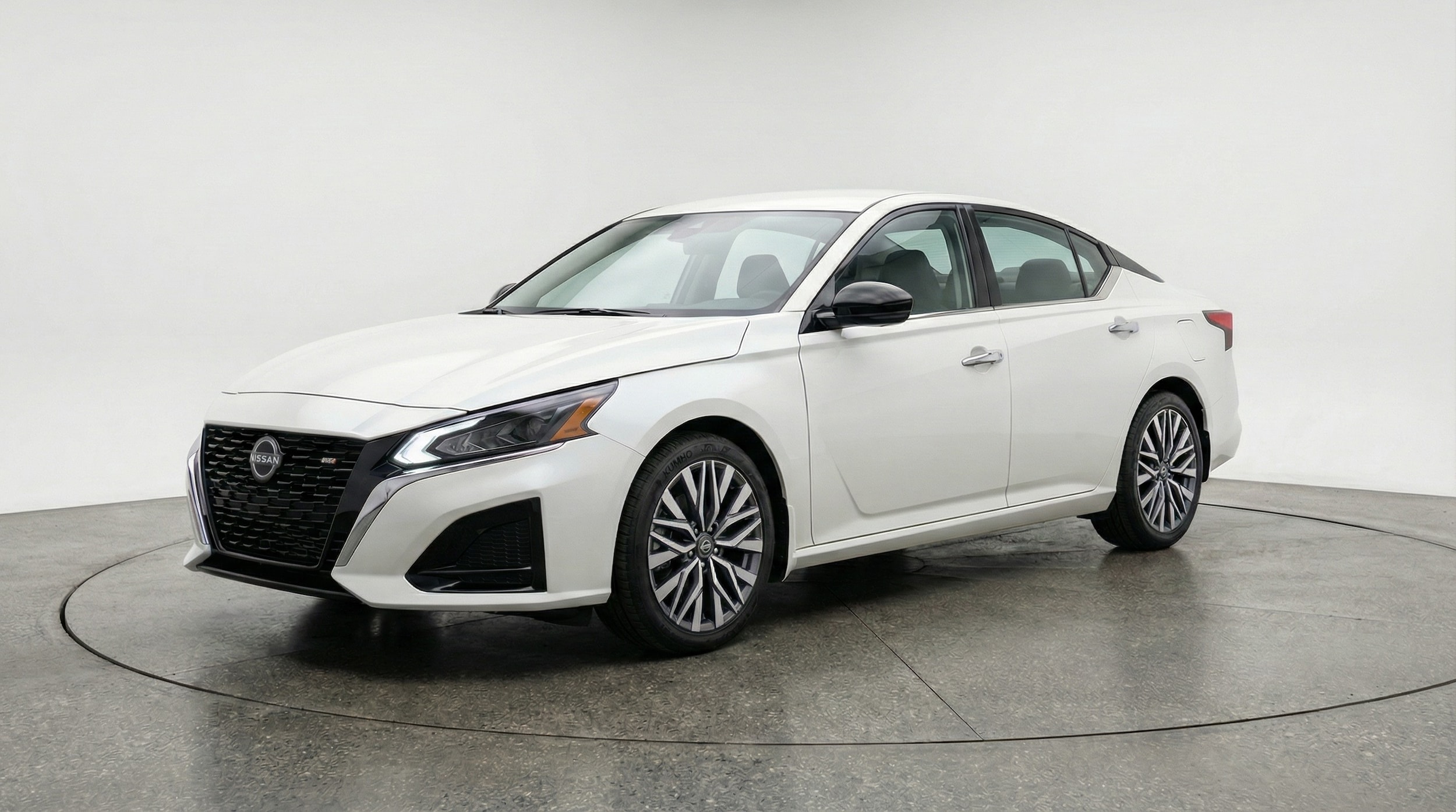 Thumbnail: 2025 Nissan Altima - 3