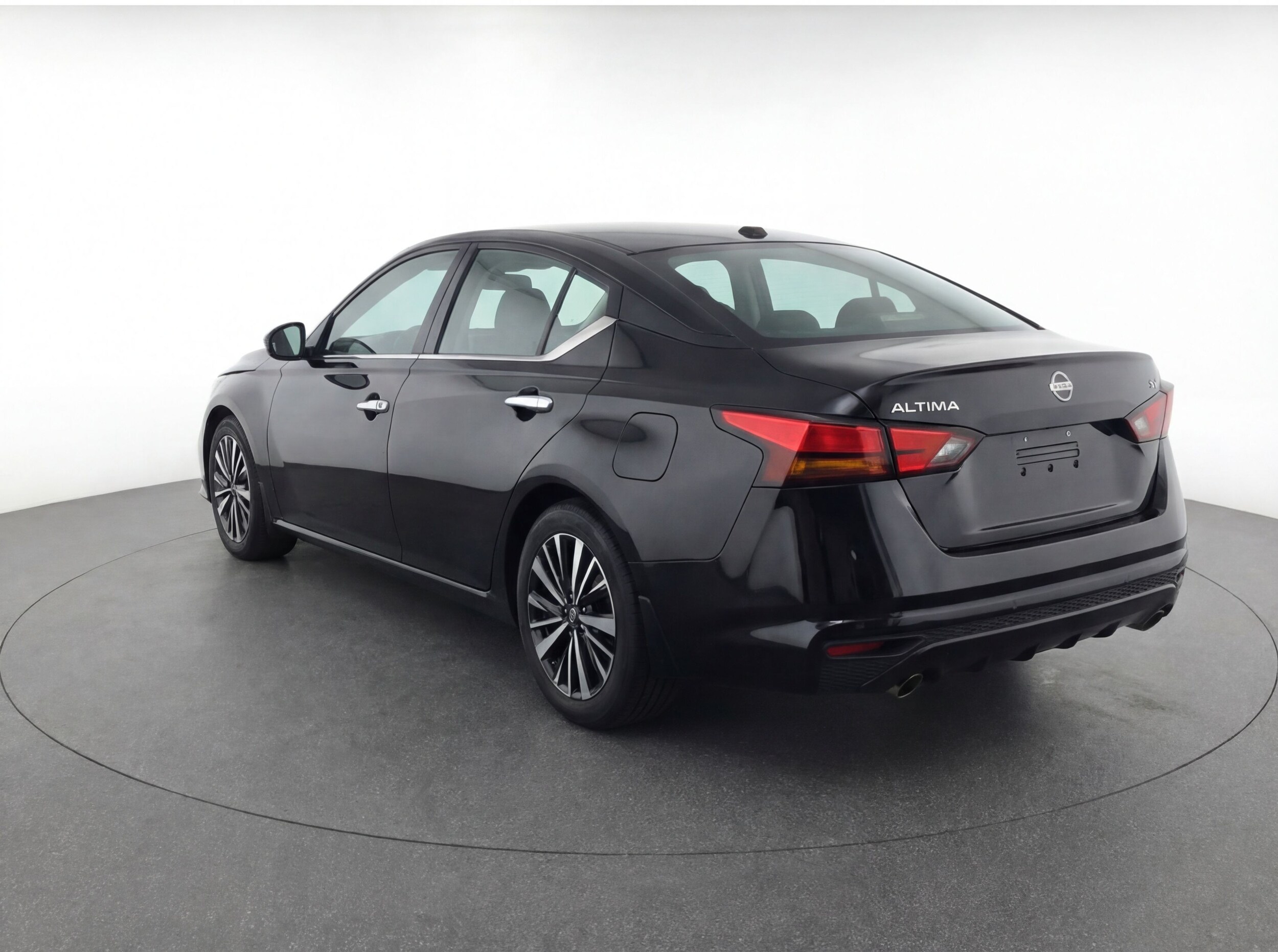 Thumbnail: 2024 Nissan Altima - 5