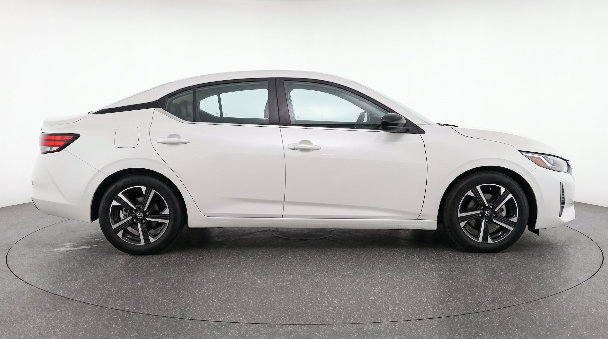Thumbnail: 2025 Nissan Sentra - 11