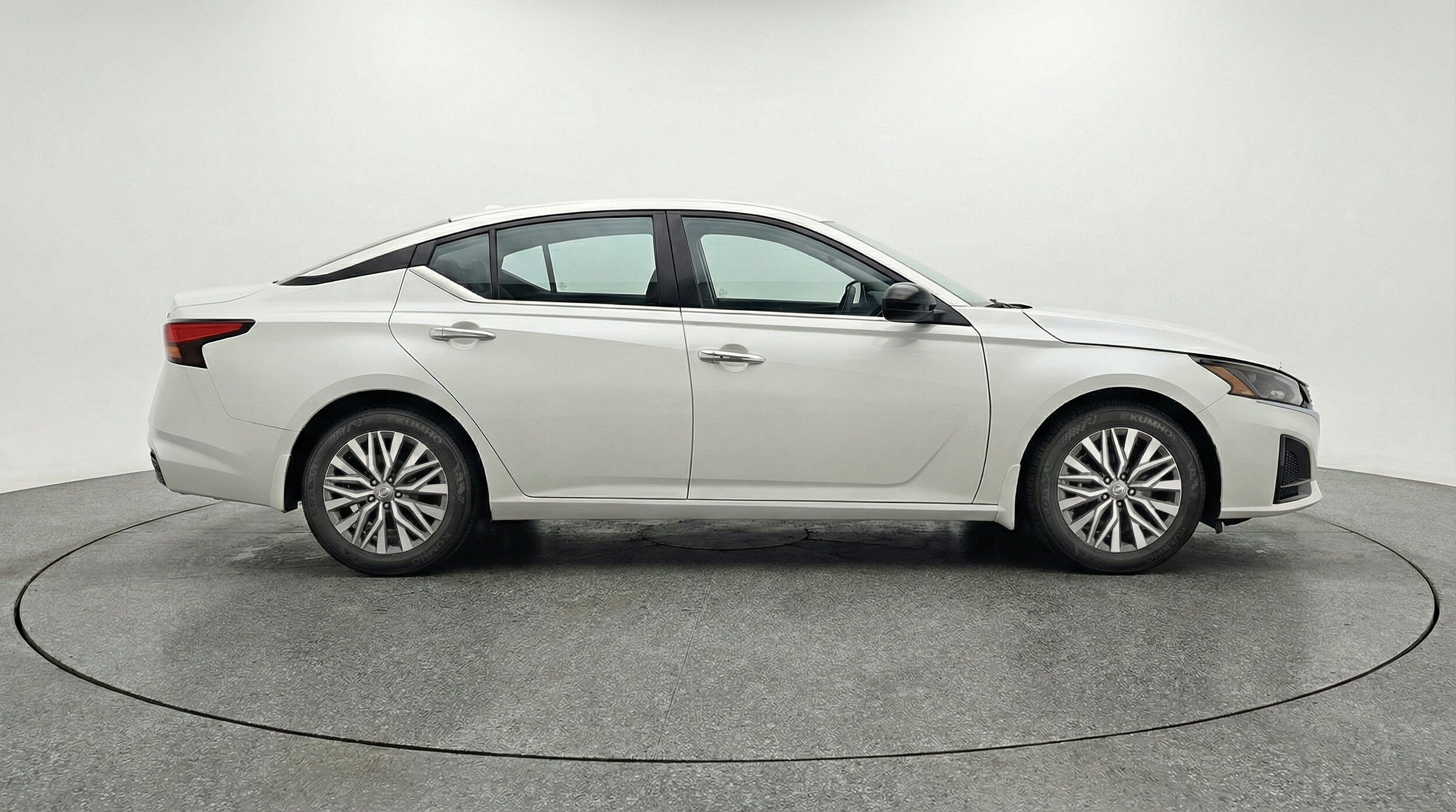 Thumbnail: 2025 Nissan Altima - 11
