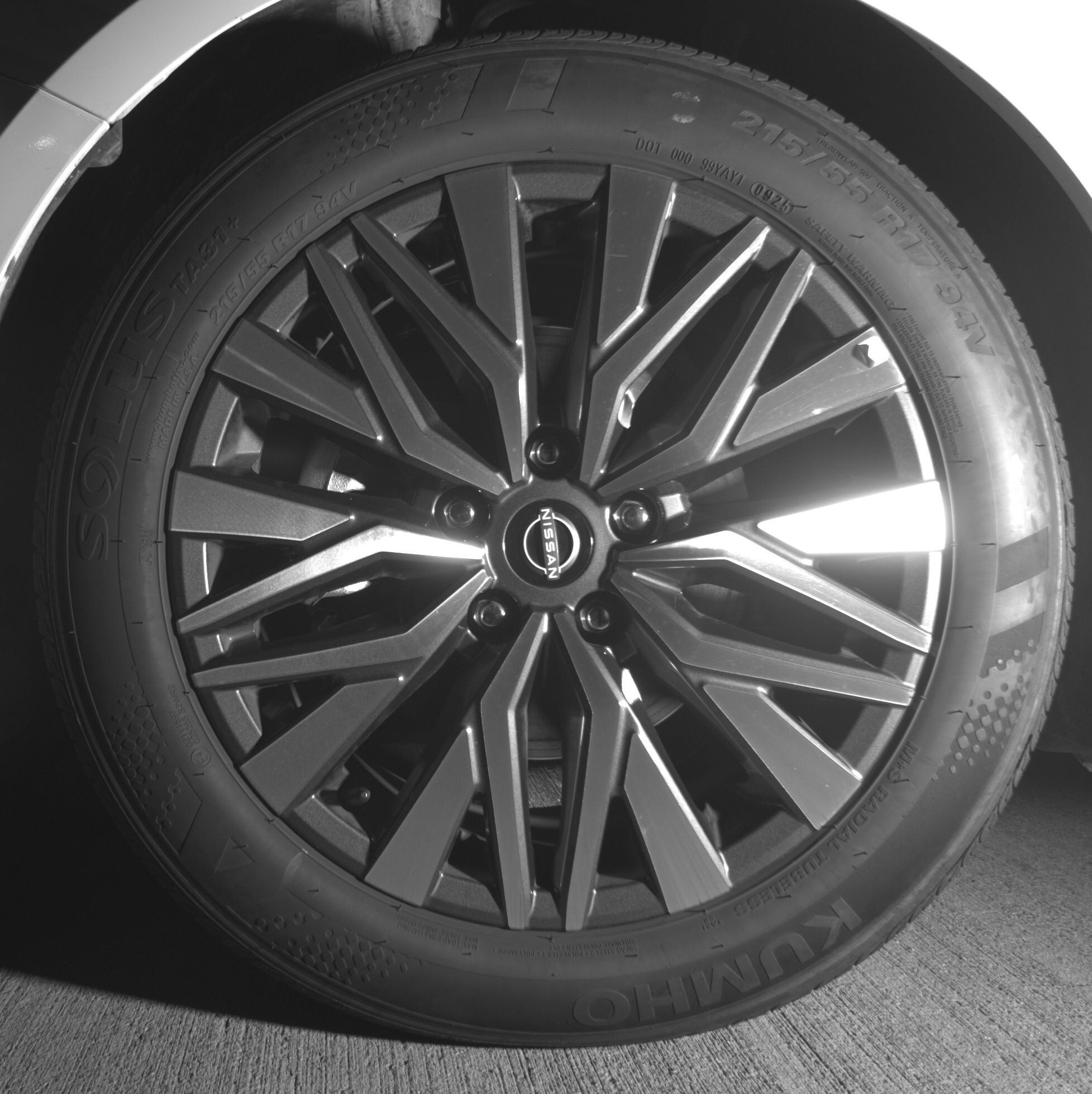 Thumbnail: 2025 Nissan Altima - 9