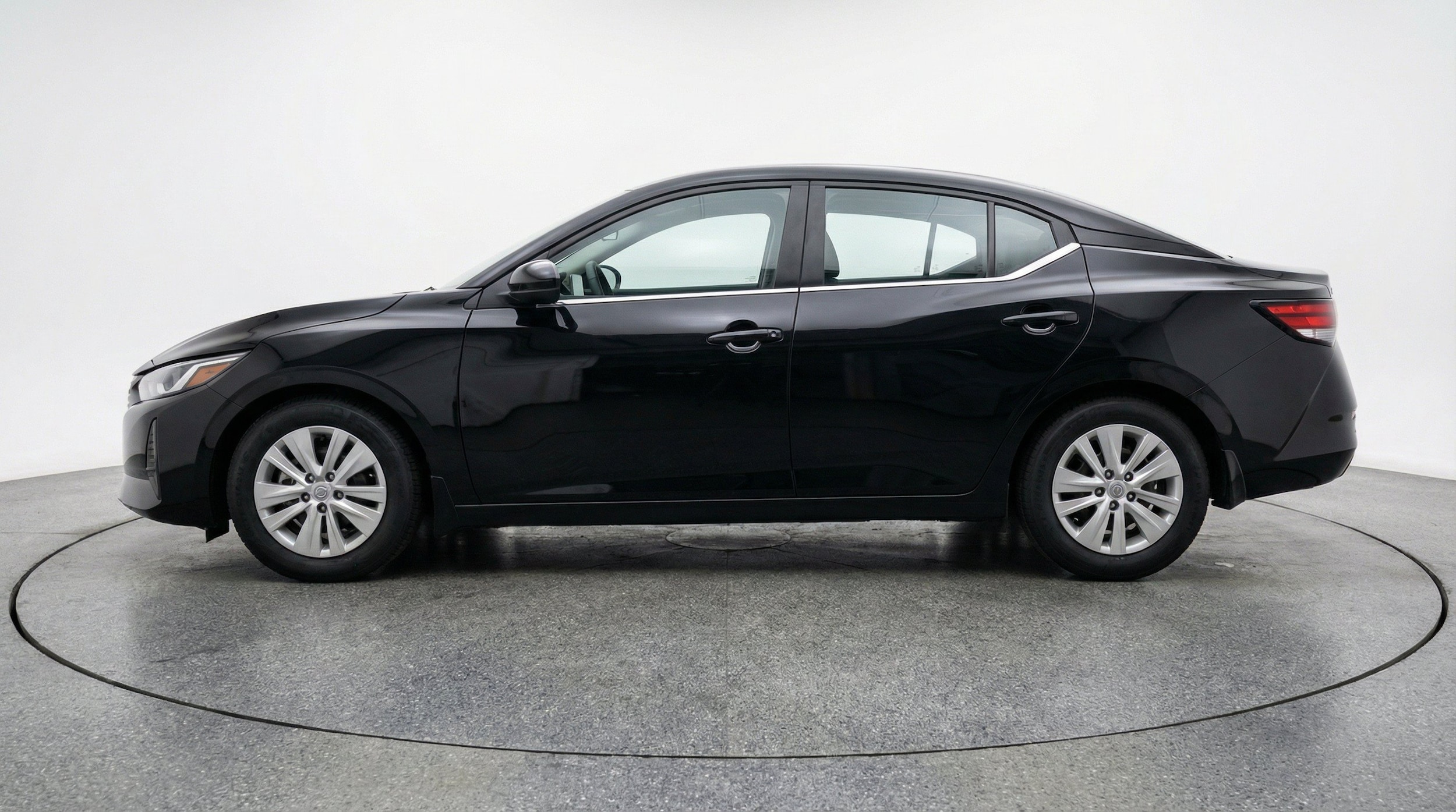 Thumbnail: 2025 Nissan Sentra - 5