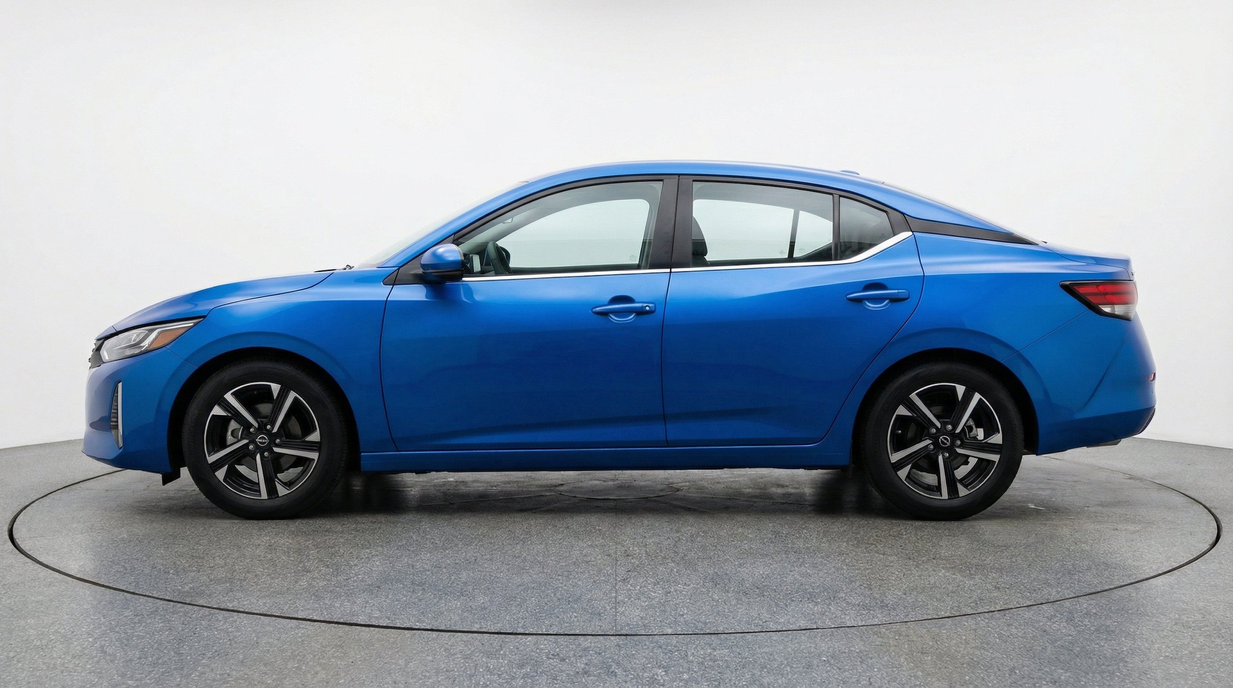 Thumbnail: 2025 Nissan Sentra - 5