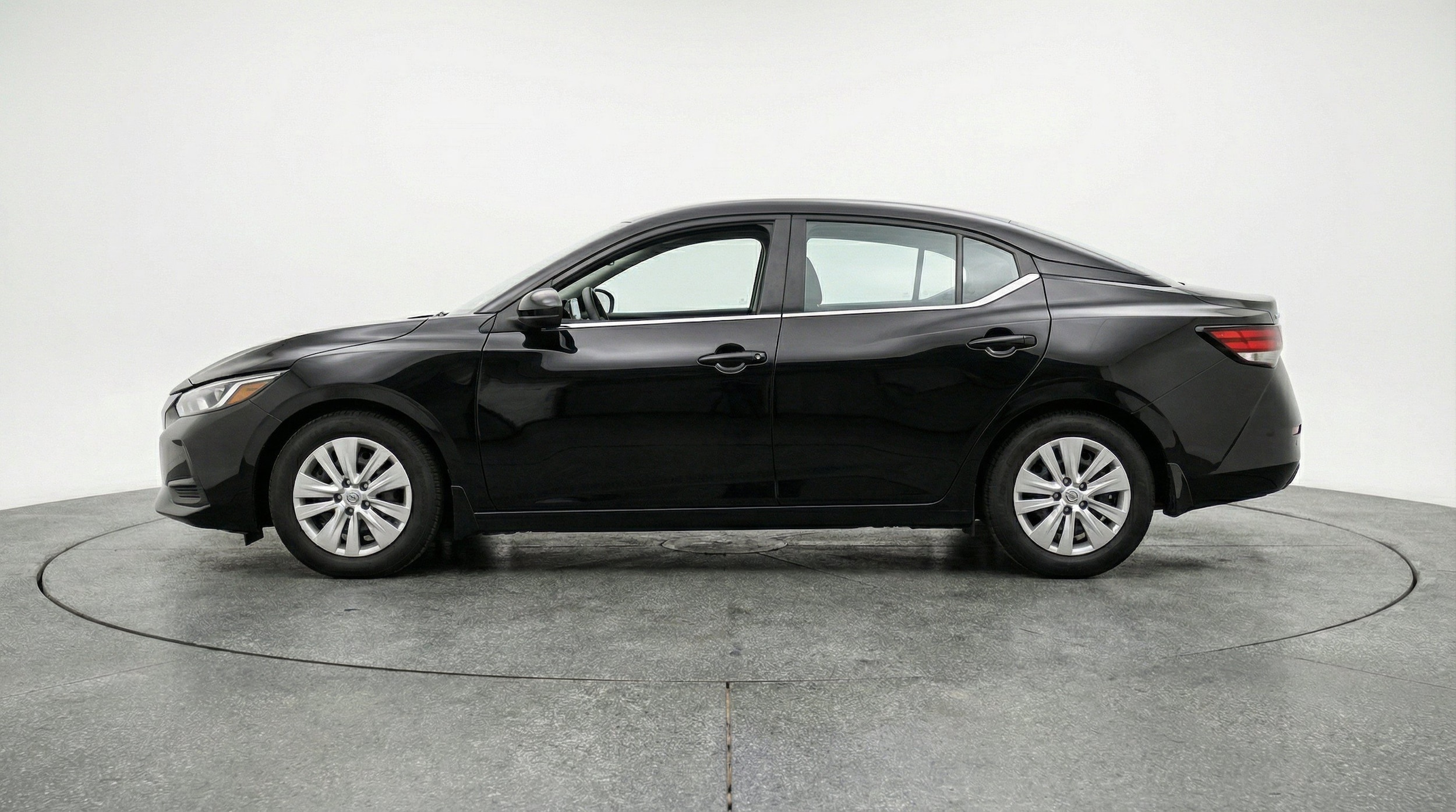 Thumbnail: 2025 Nissan Sentra - 5