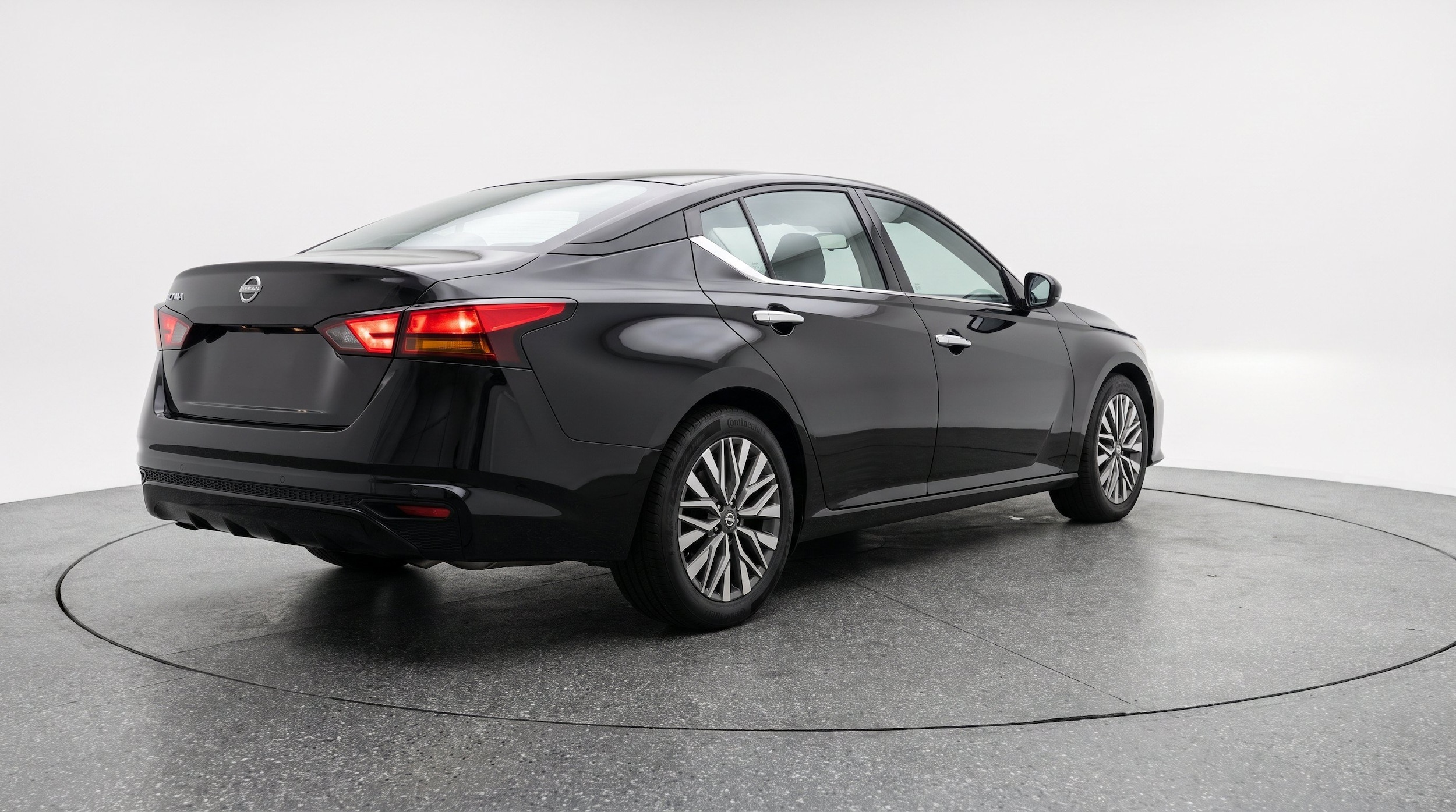 Thumbnail: 2025 Nissan Altima - 9