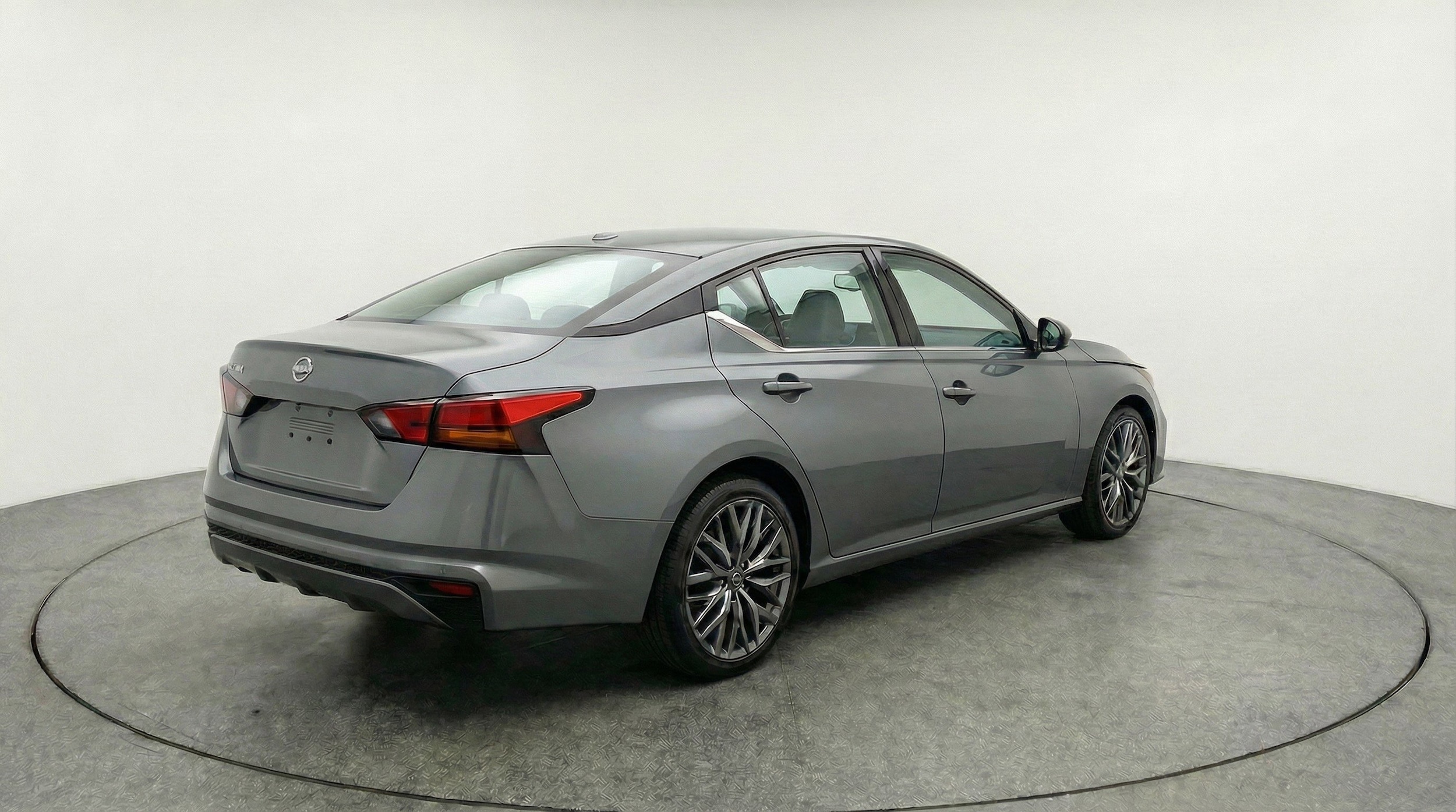 Thumbnail: 2025 Nissan Altima - 9