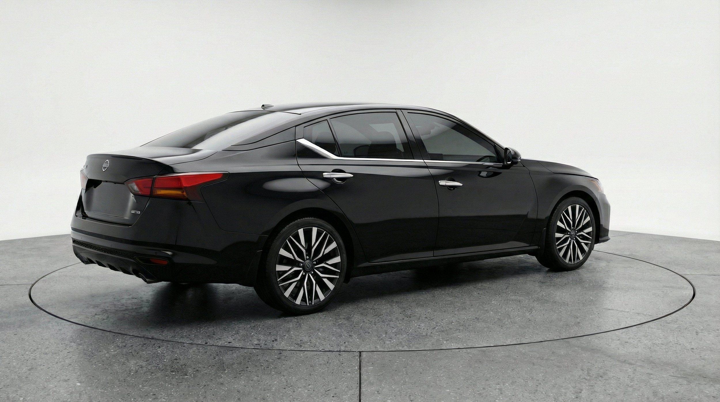 Thumbnail: 2025 Nissan Altima - 9
