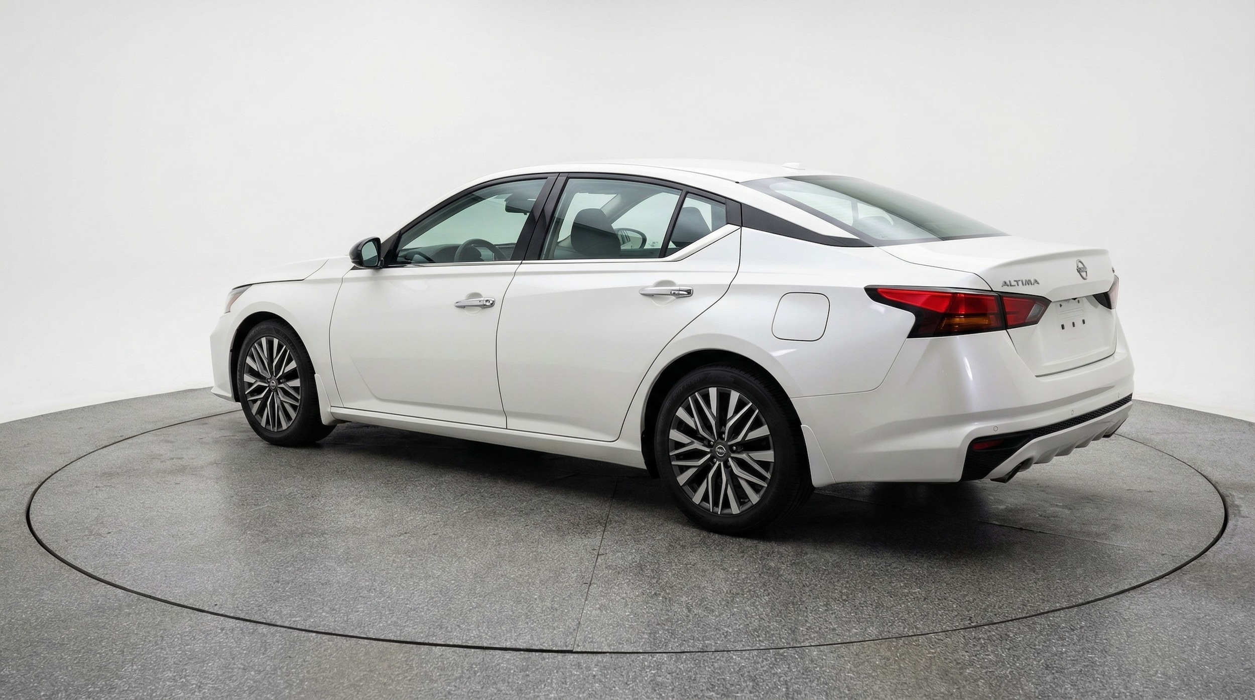 Thumbnail: 2025 Nissan Altima - 5