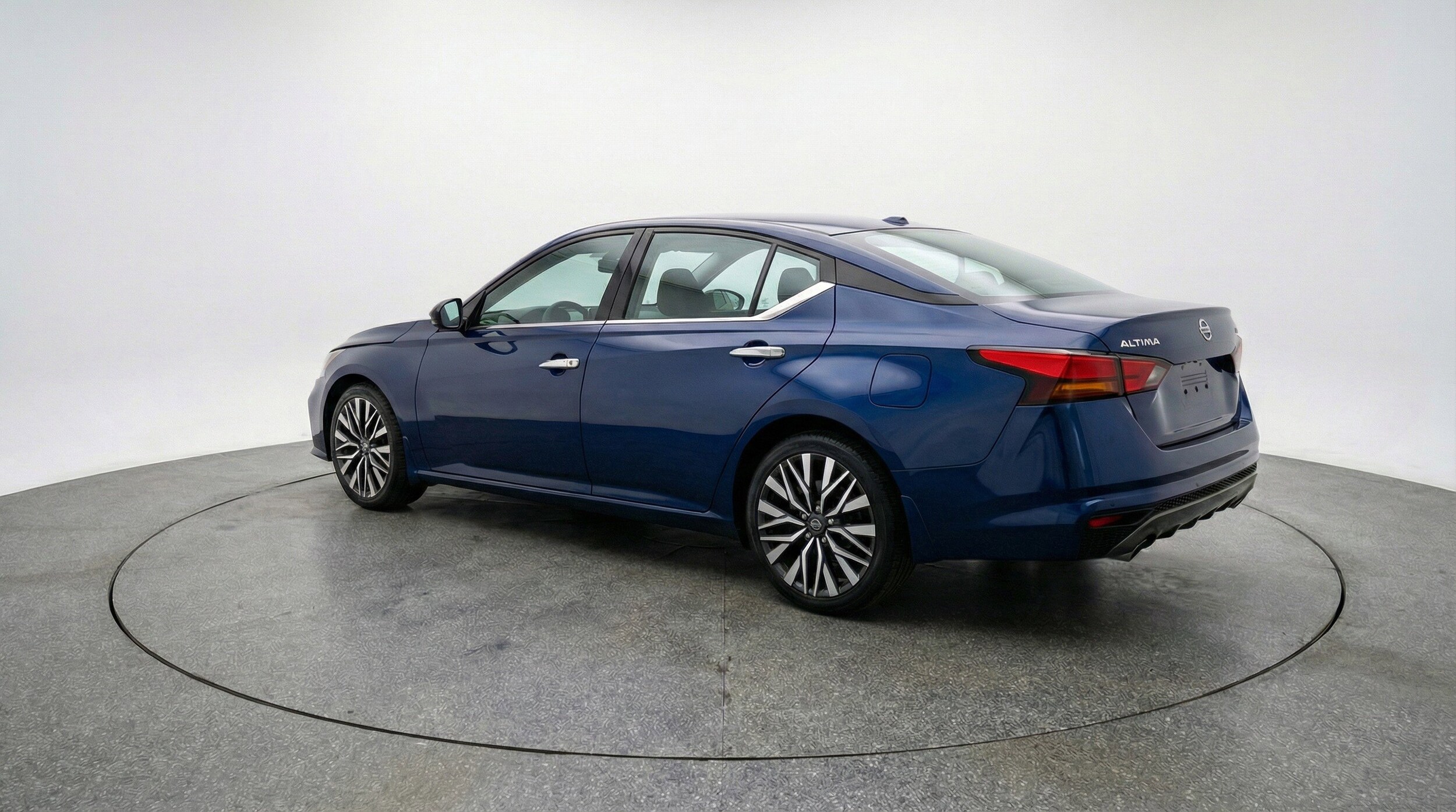 Thumbnail: 2025 Nissan Altima - 6