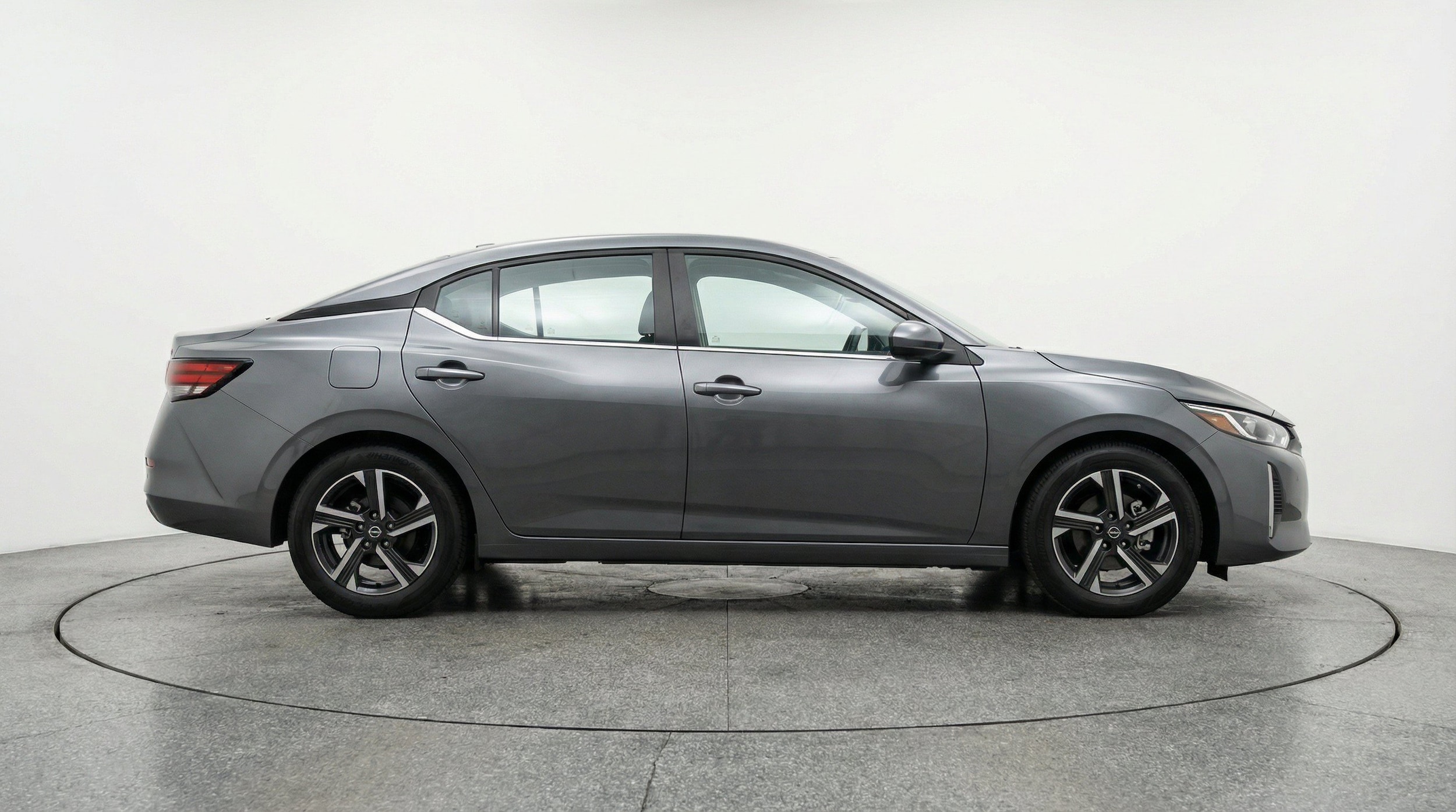 Thumbnail: 2025 Nissan Sentra - 10