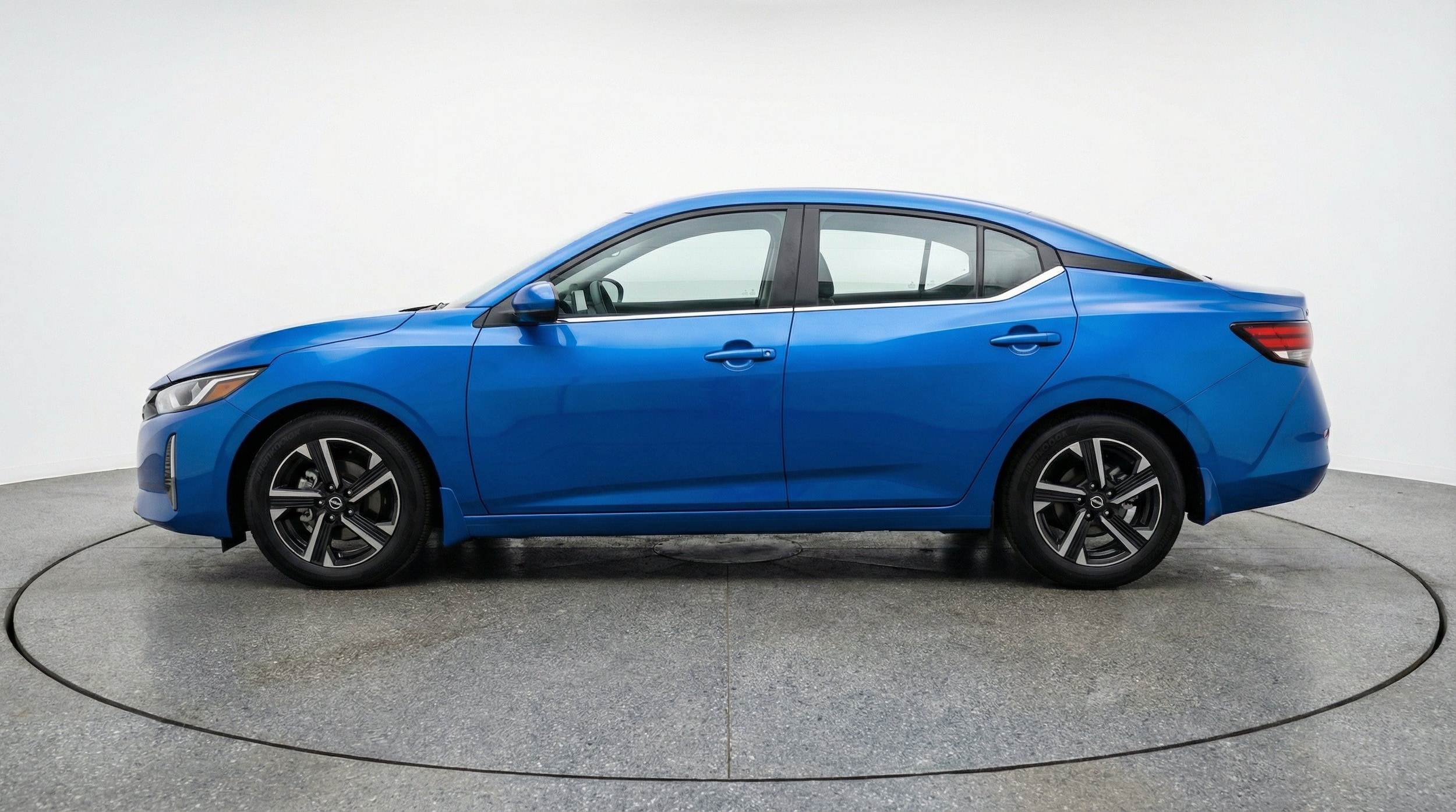 Thumbnail: 2025 Nissan Sentra - 5
