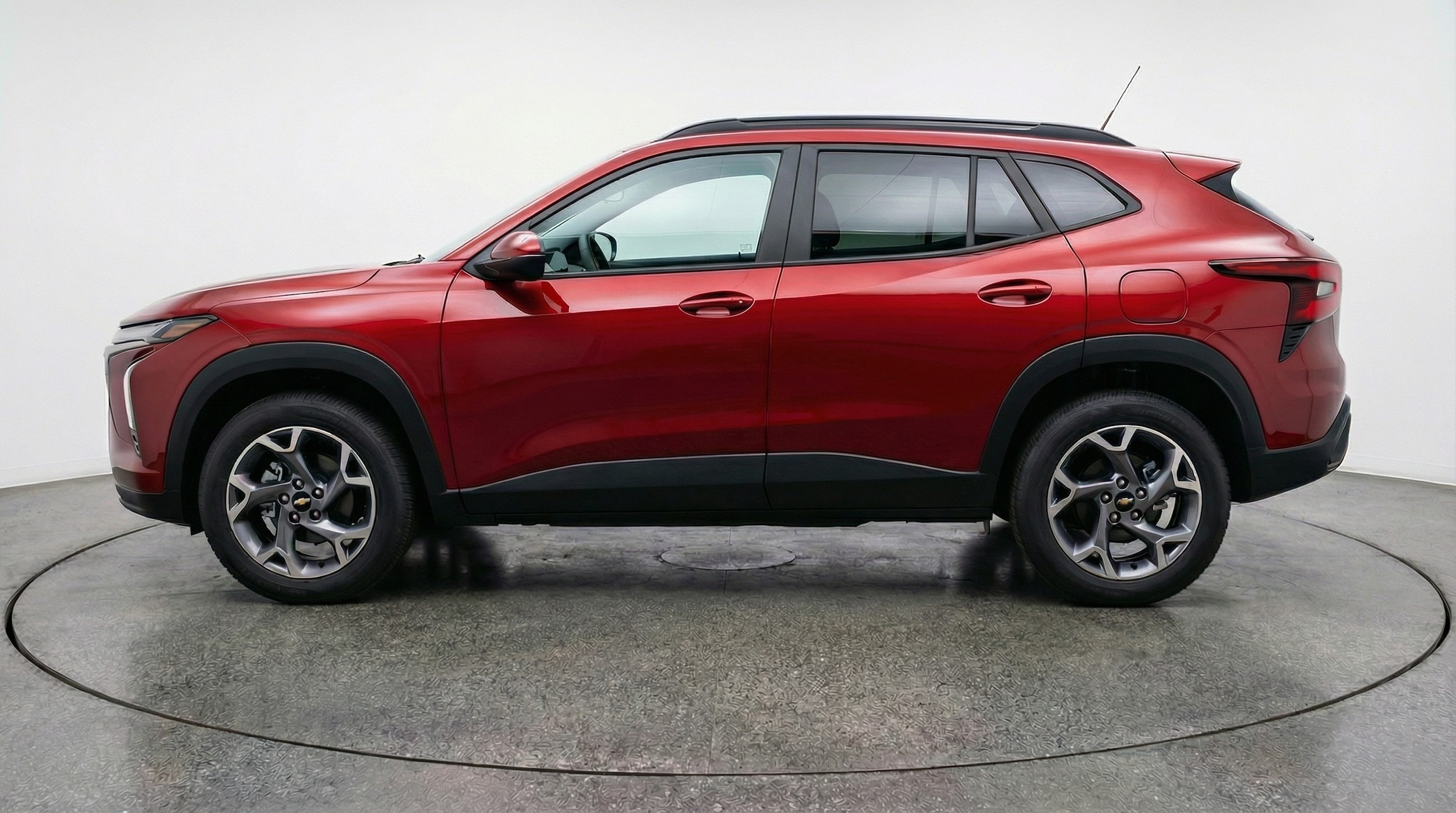 Thumbnail: 2025 Chevrolet Trax - 4