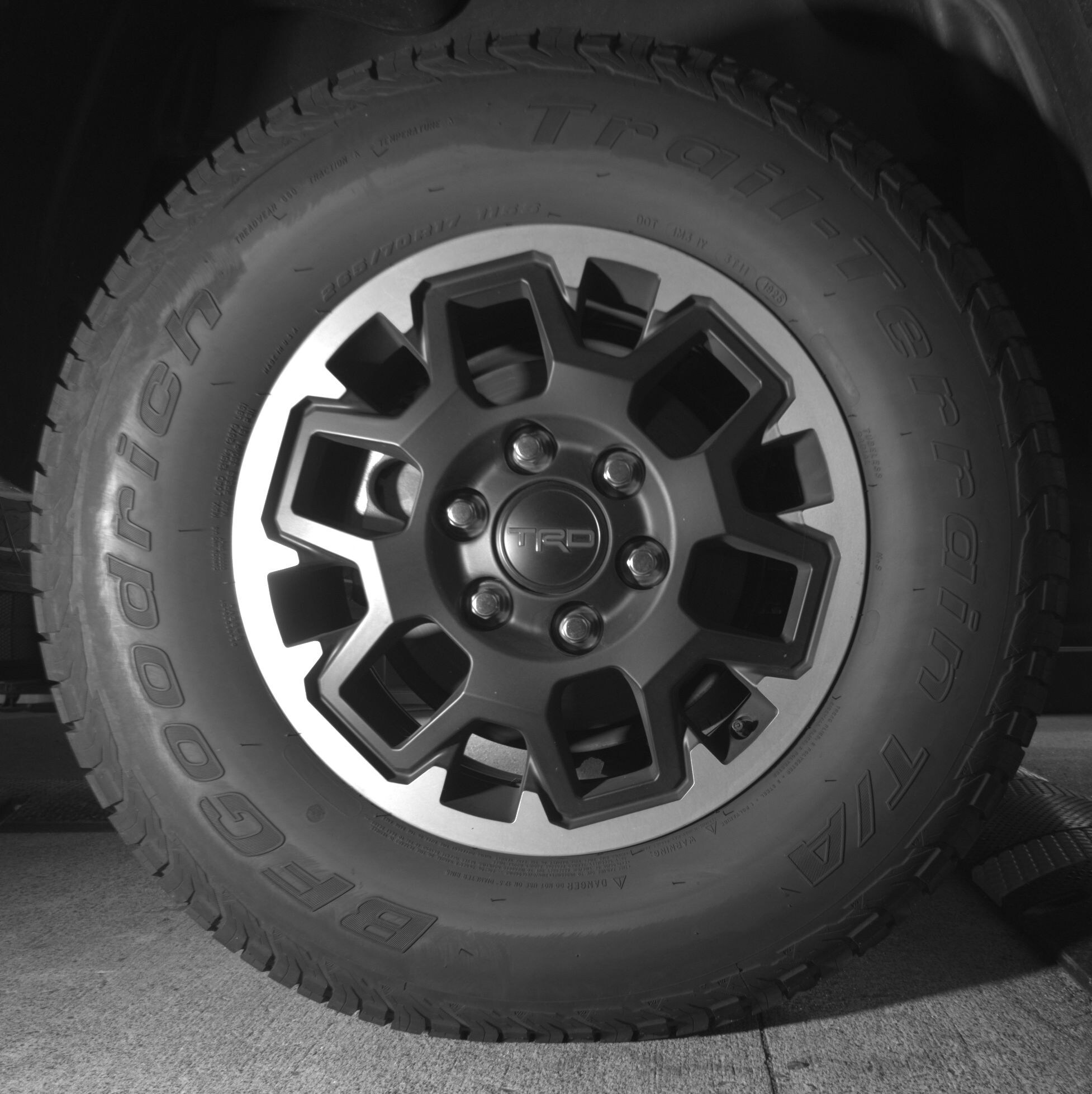 Thumbnail: 2025 Toyota Tacoma - 12