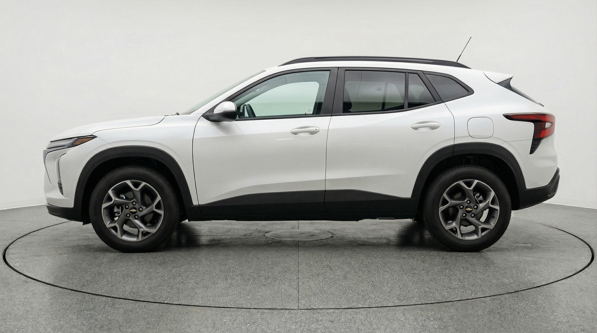 Thumbnail: 2025 Chevrolet Trax - 4