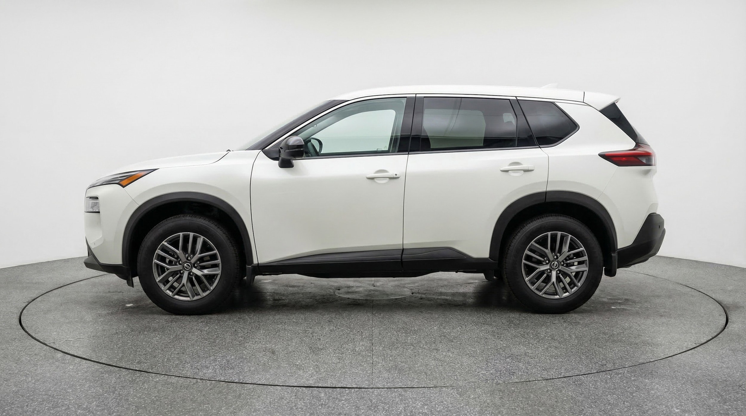 Thumbnail: 2023 Nissan Rogue - 5