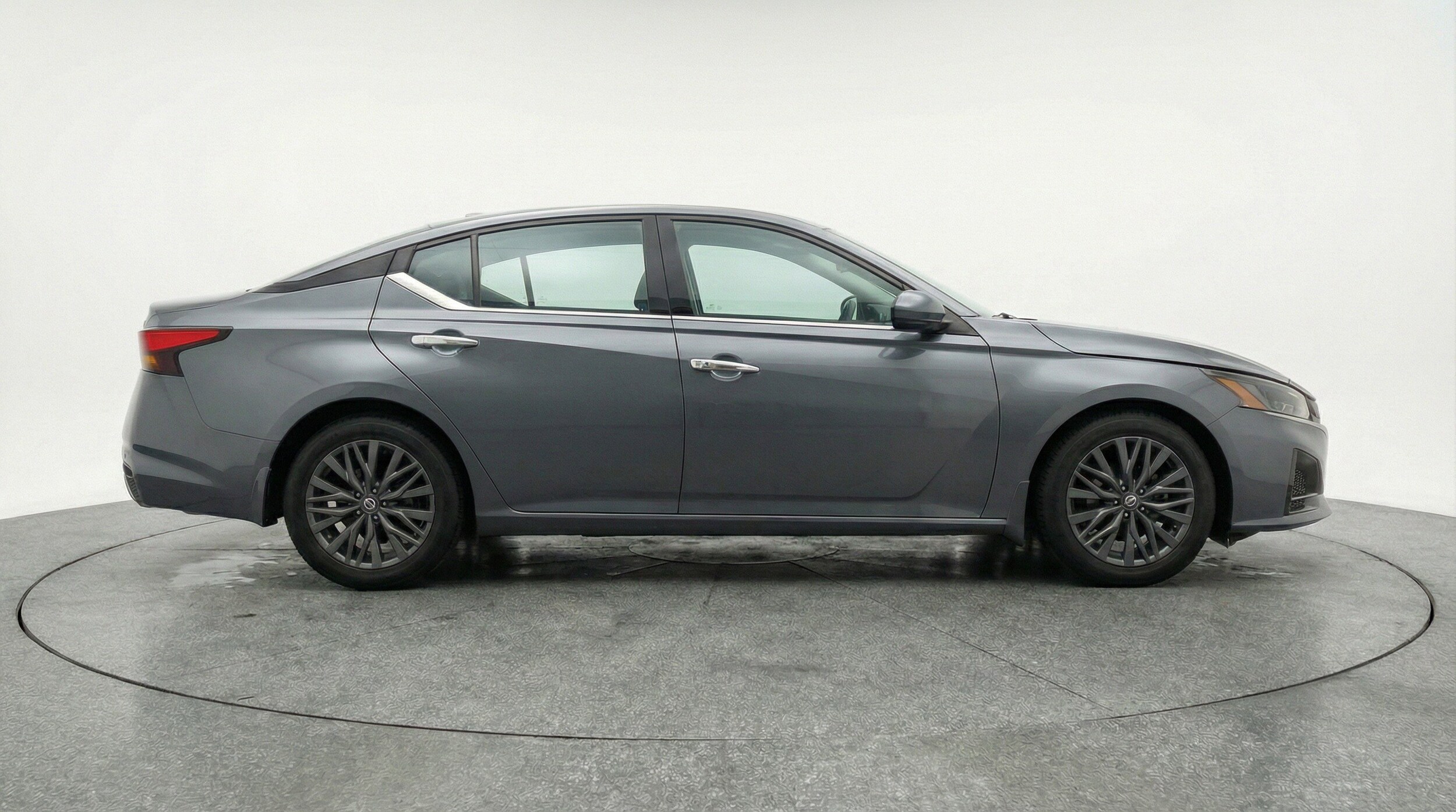 Thumbnail: 2025 Nissan Altima - 11