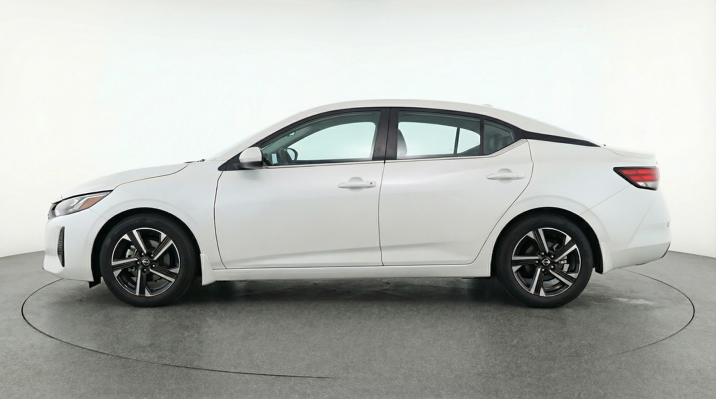 Thumbnail: 2025 Nissan Sentra - 4