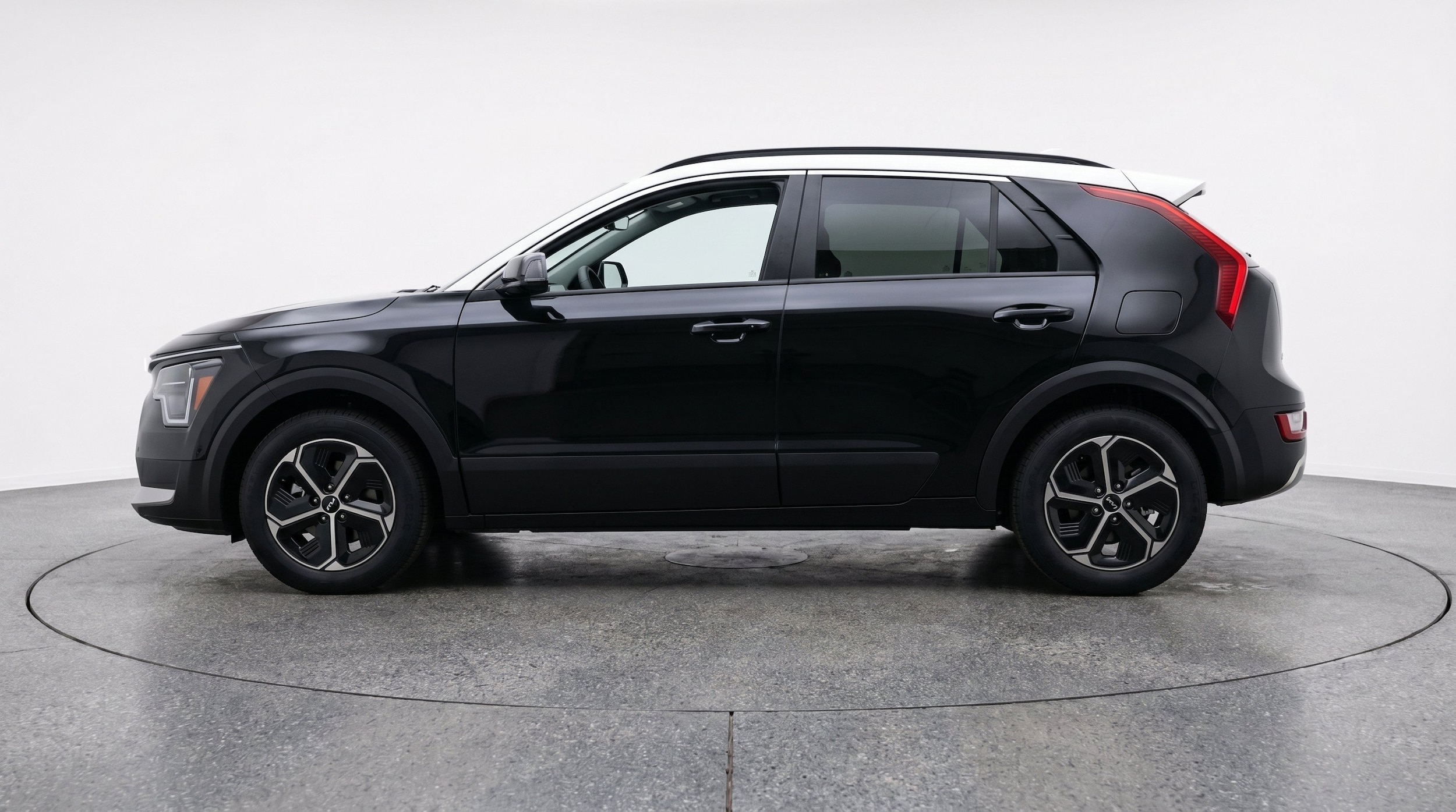 Thumbnail: 2026 Kia Niro - 5