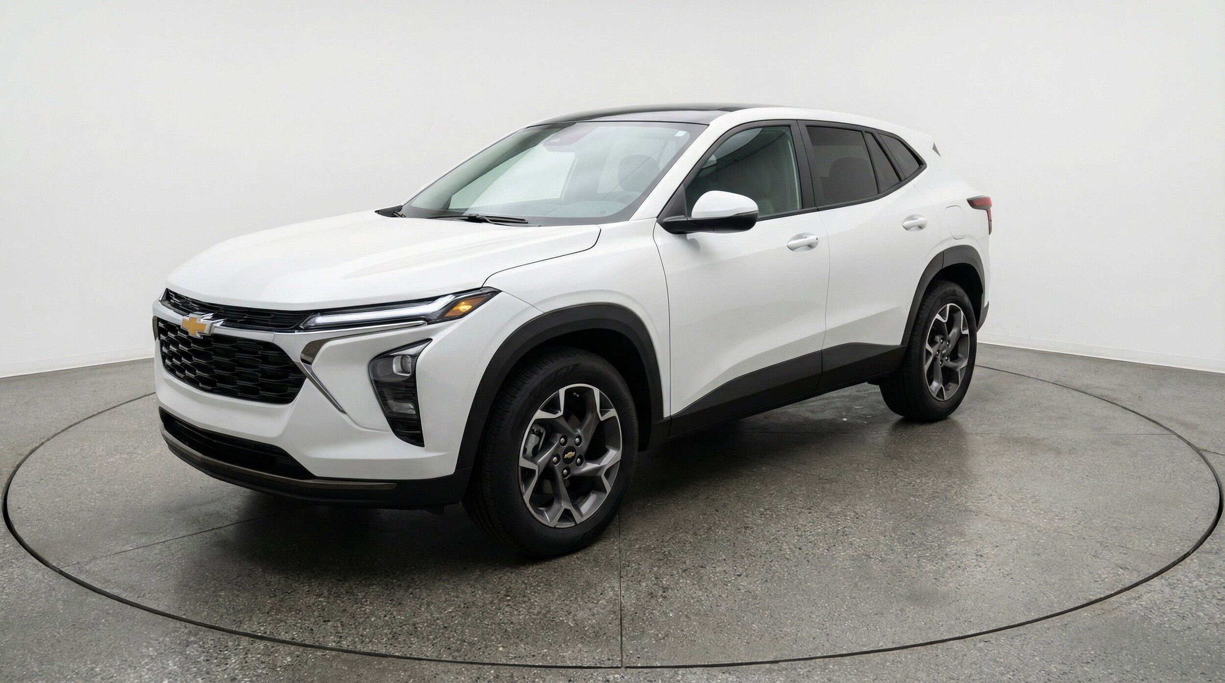 Thumbnail: 2025 Chevrolet Trax - 3