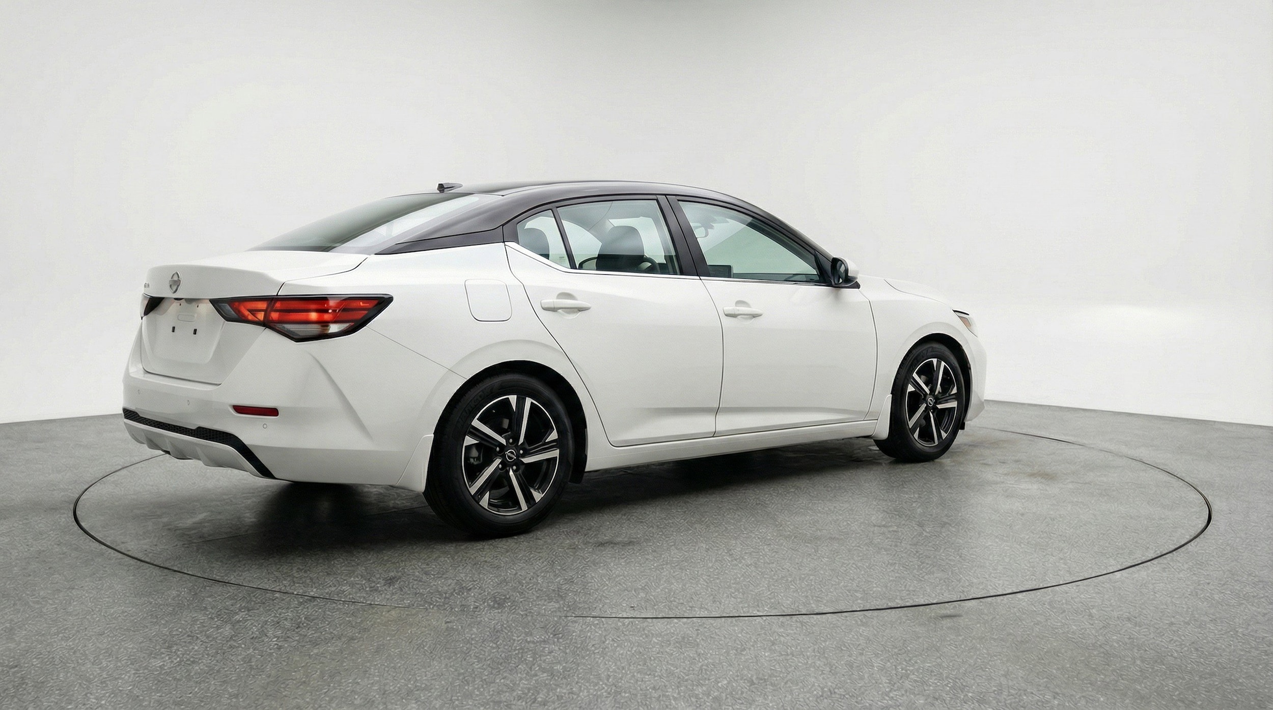 Thumbnail: 2025 Nissan Sentra - 9