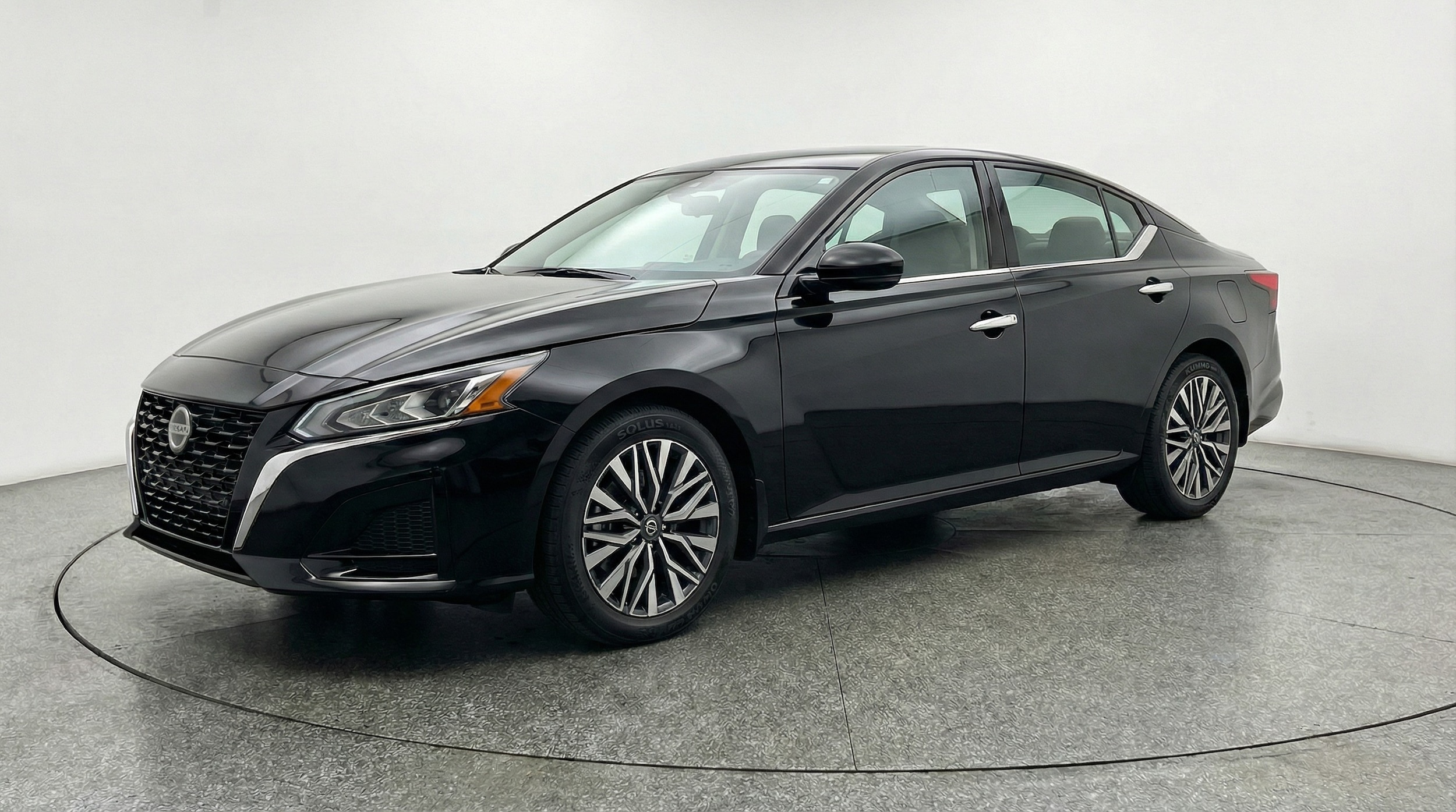 Thumbnail: 2025 Nissan Altima - 3