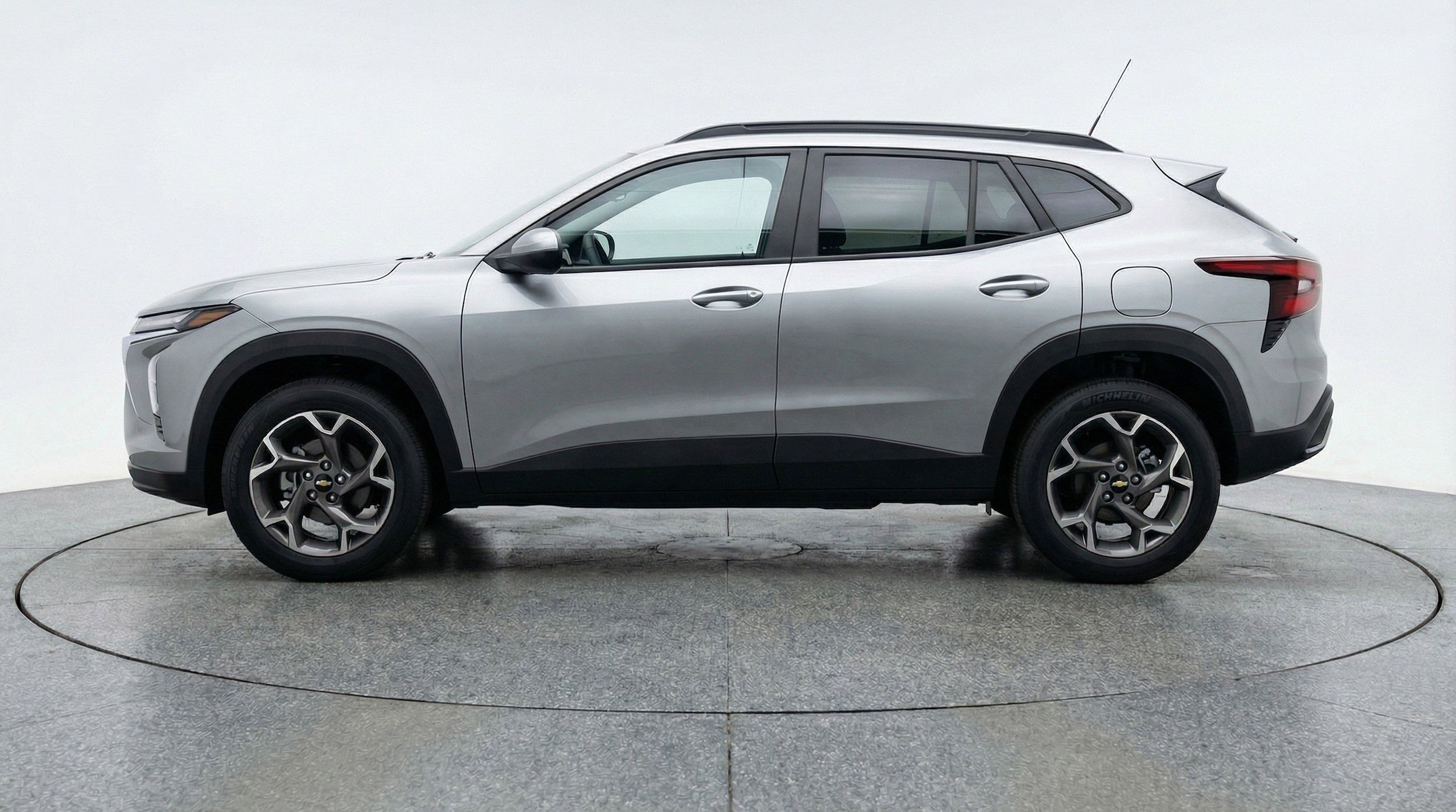 Thumbnail: 2025 Chevrolet Trax - 5