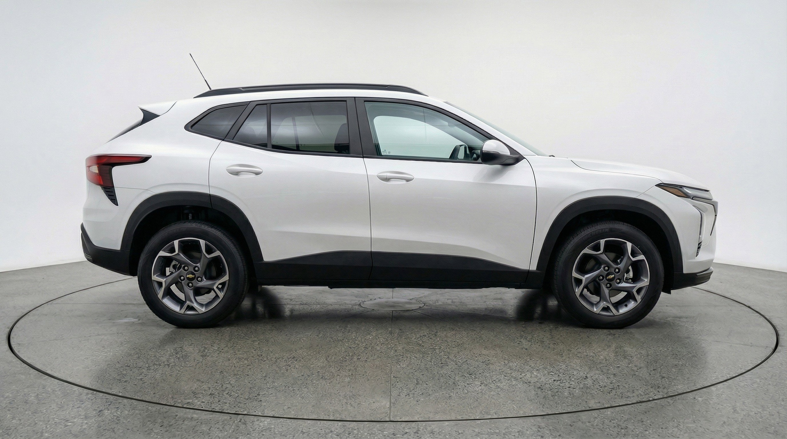 Thumbnail: 2025 Chevrolet Trax - 11