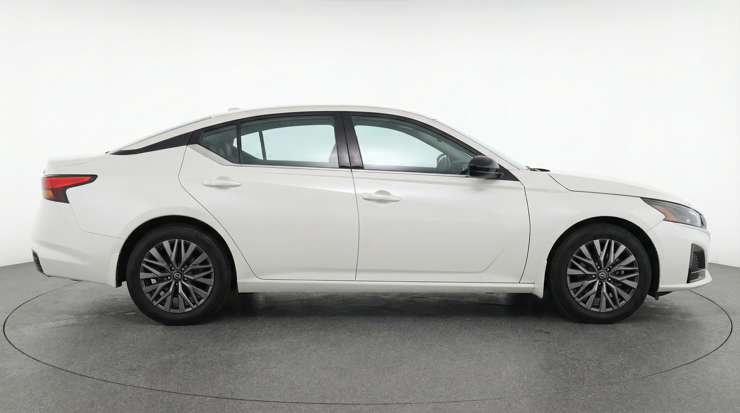 Thumbnail: 2025 Nissan Altima - 8