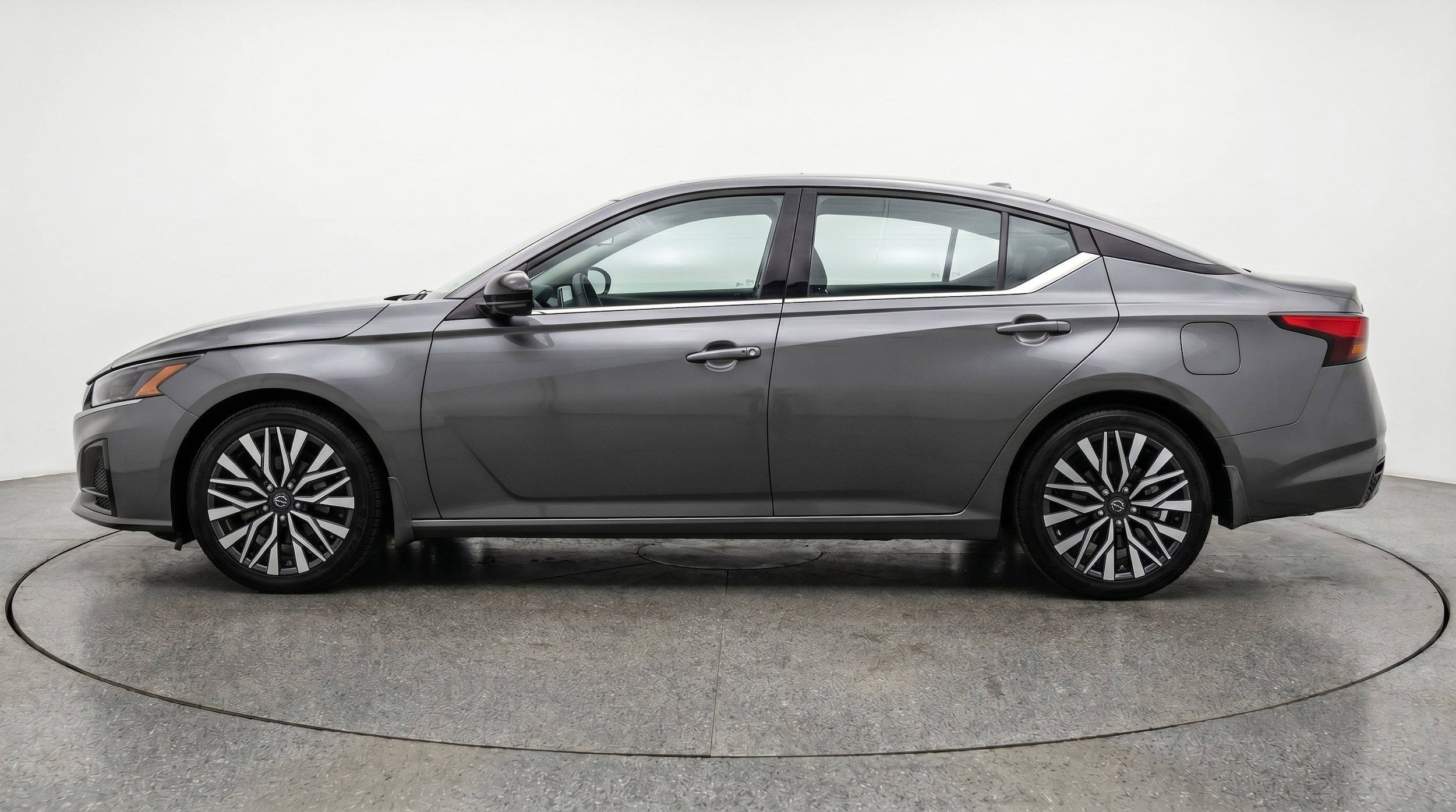Thumbnail: 2025 Nissan Altima - 5
