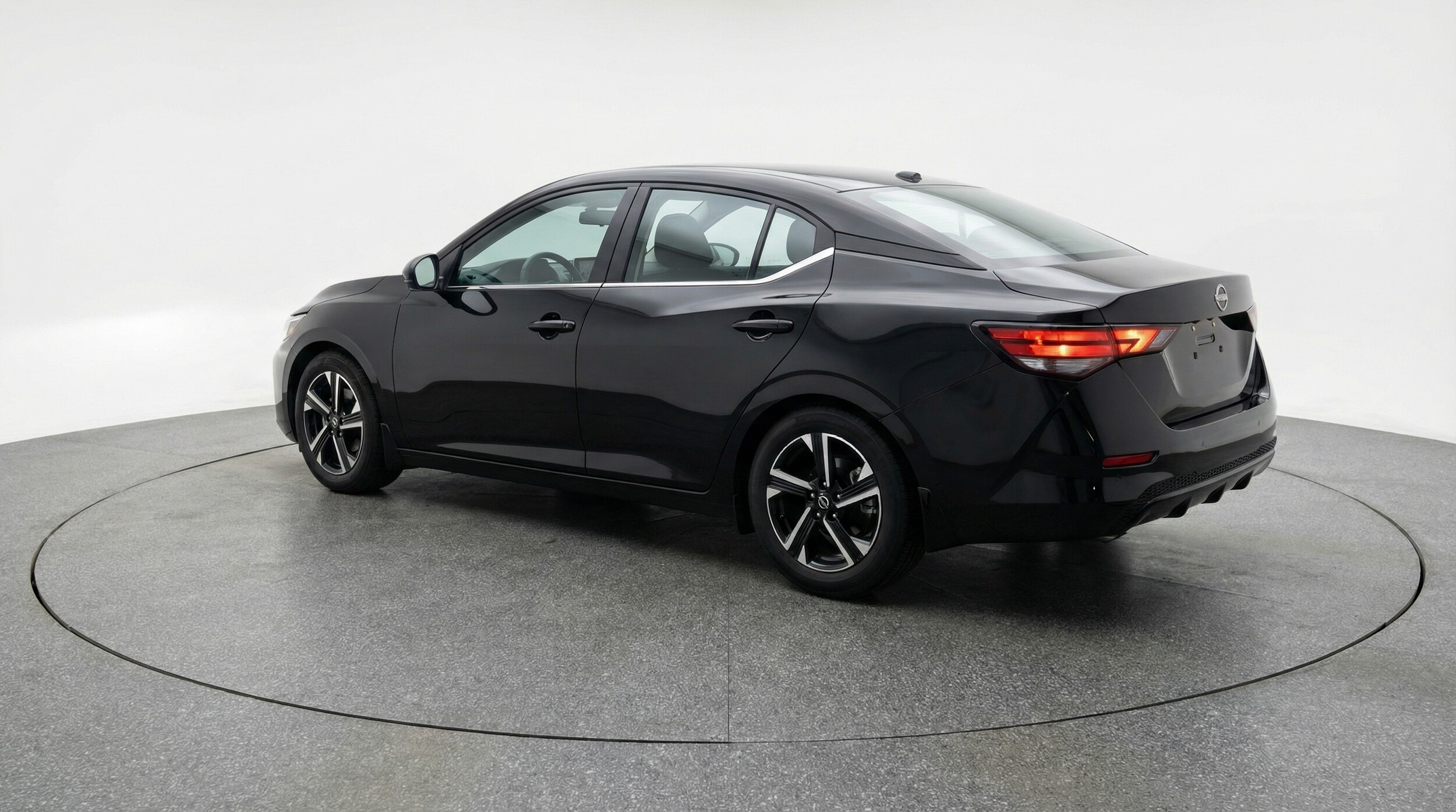 Thumbnail: 2025 Nissan Sentra - 5