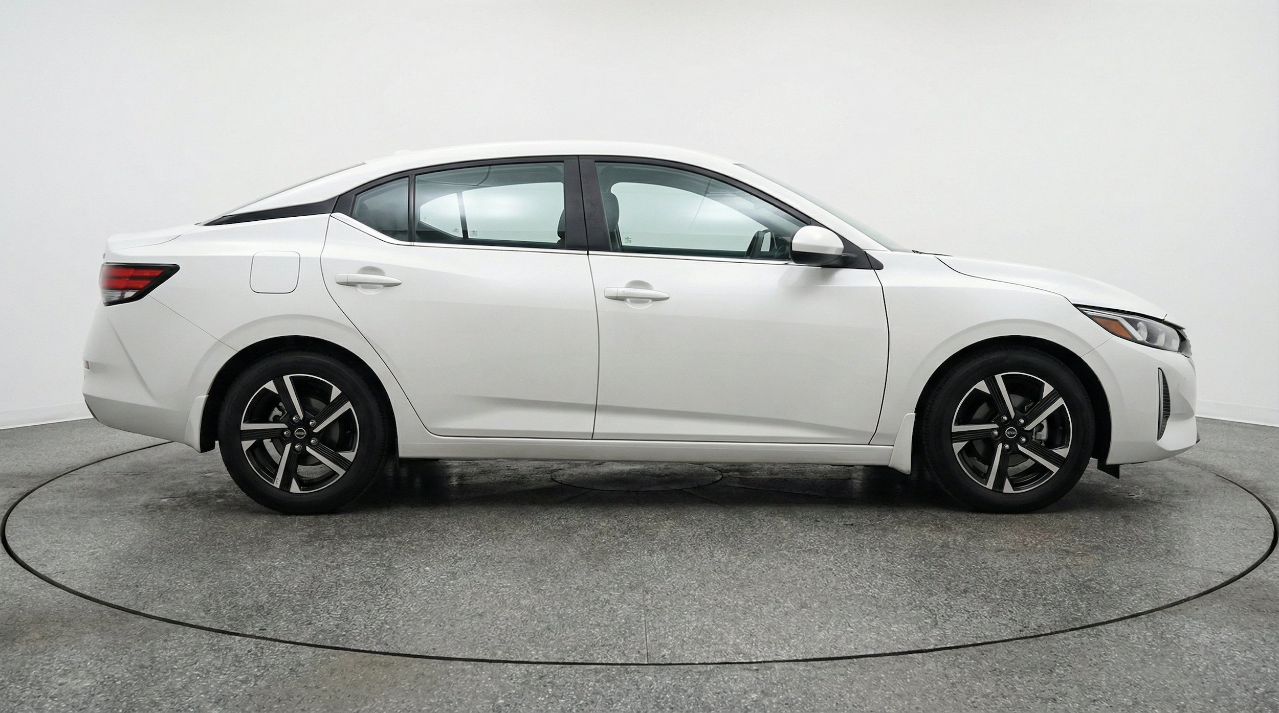 Thumbnail: 2025 Nissan Sentra - 11