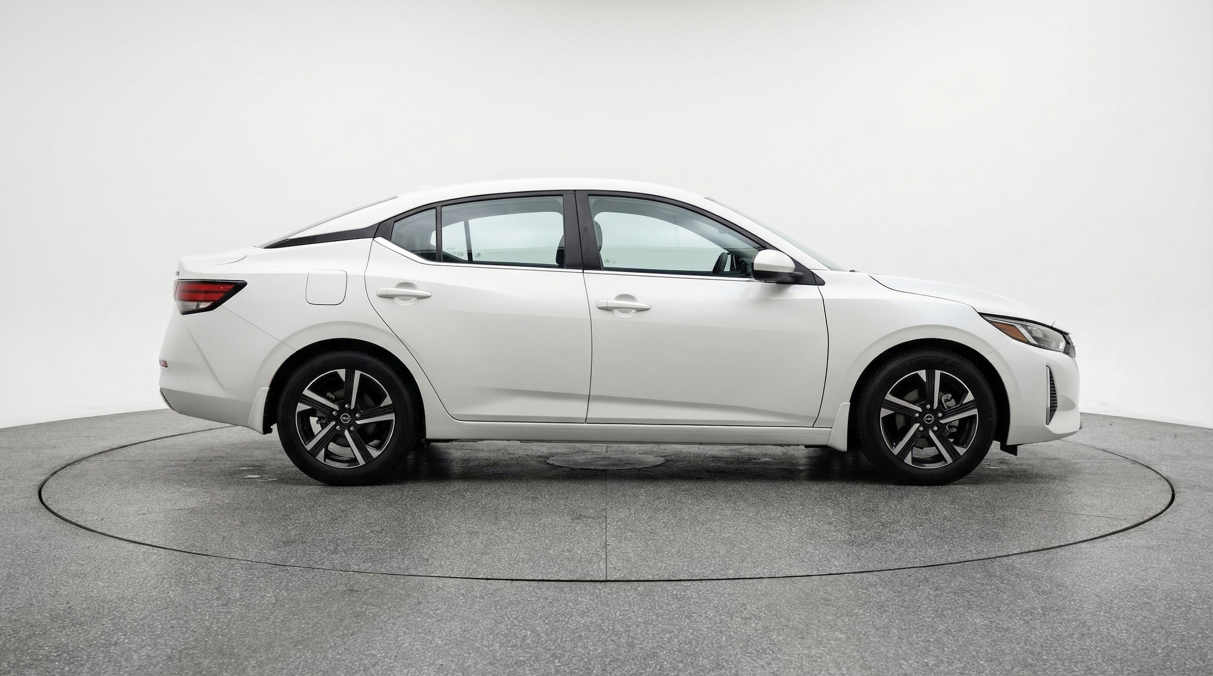 Thumbnail: 2025 Nissan Sentra - 11
