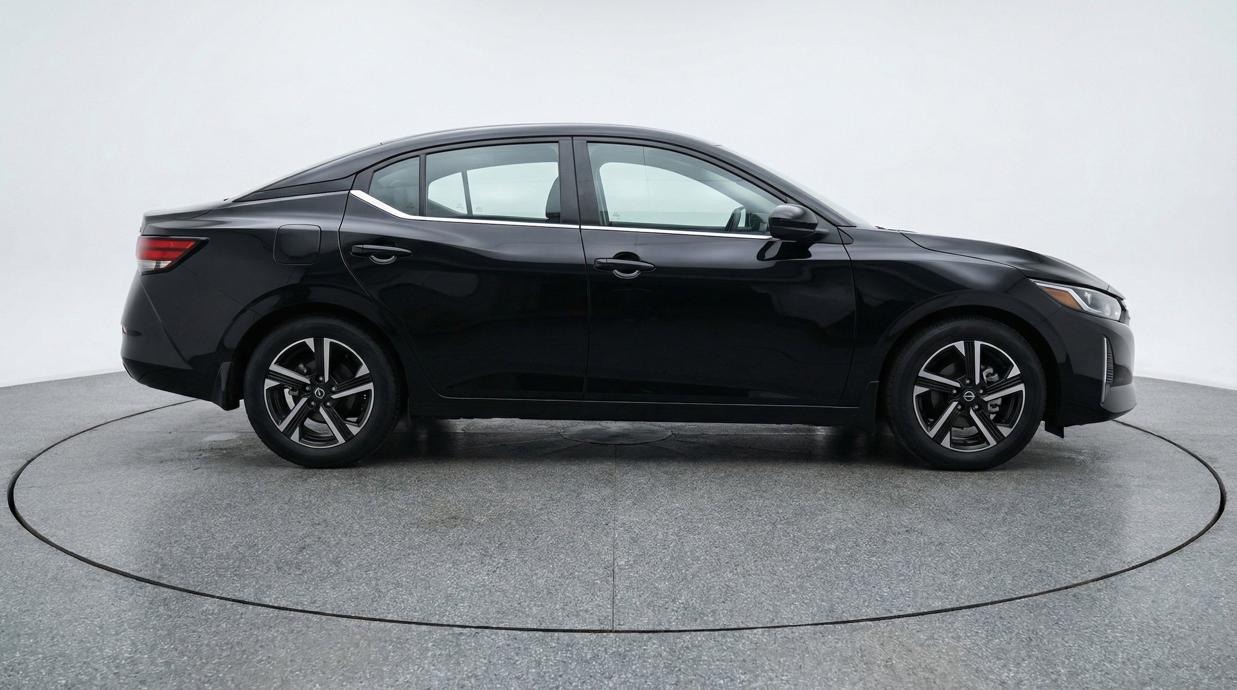 Thumbnail: 2025 Nissan Sentra - 11