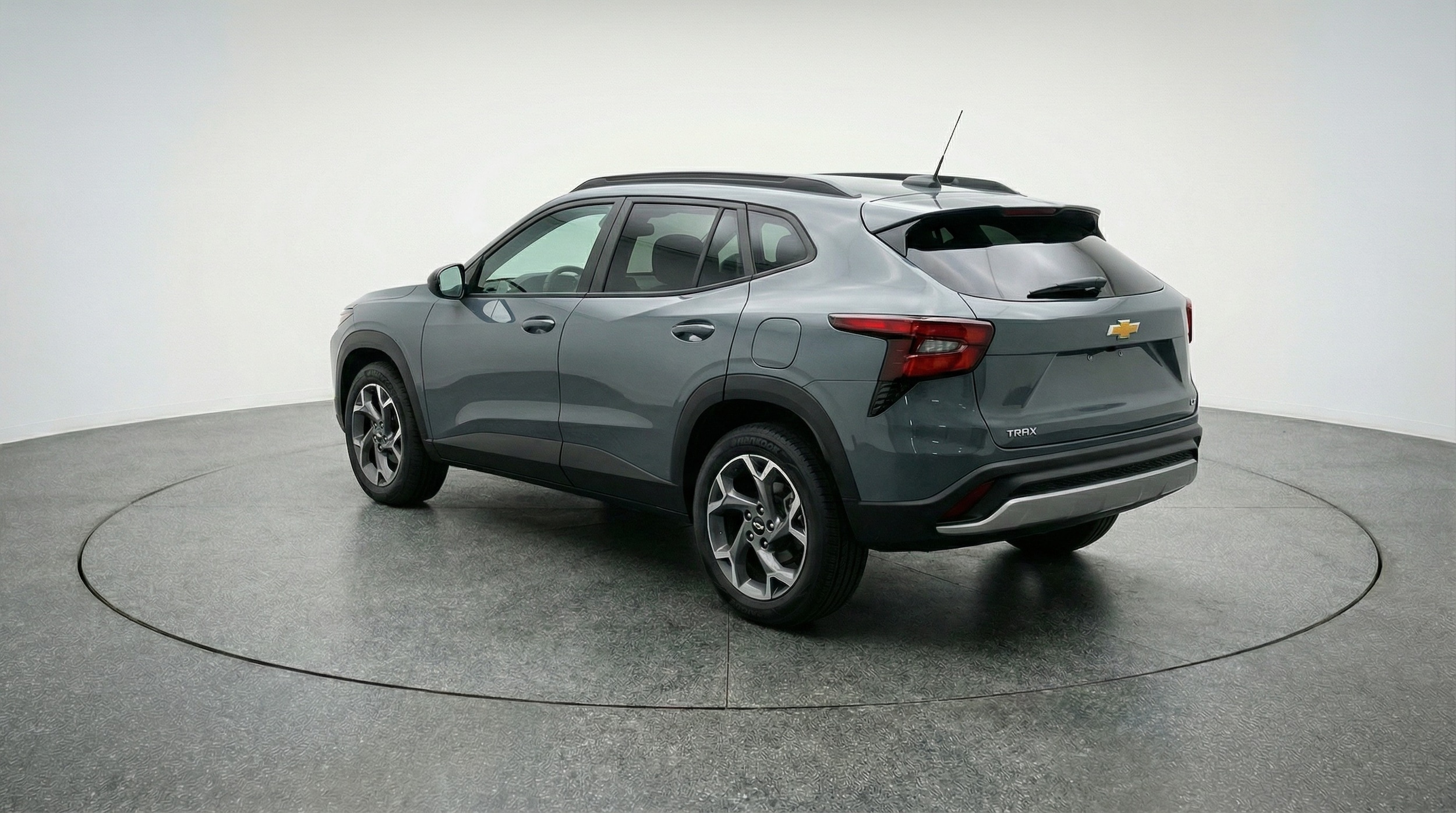 Thumbnail: 2025 Chevrolet Trax - 5