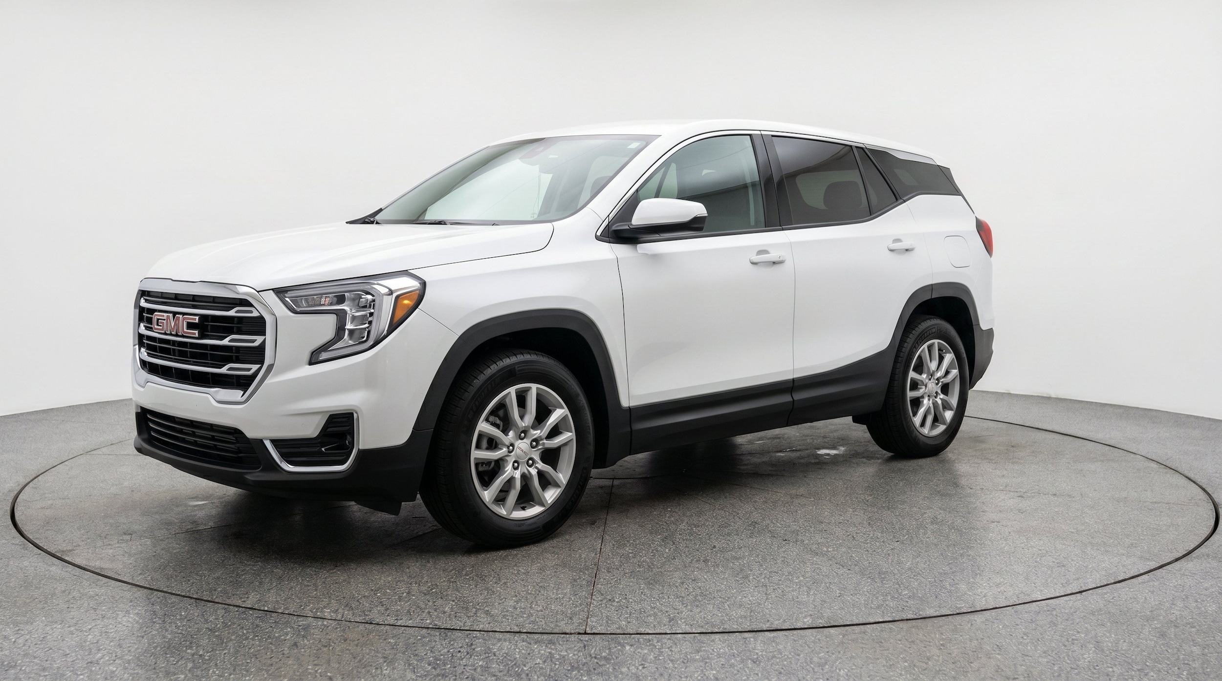 Thumbnail: 2024 GMC Terrain - 3