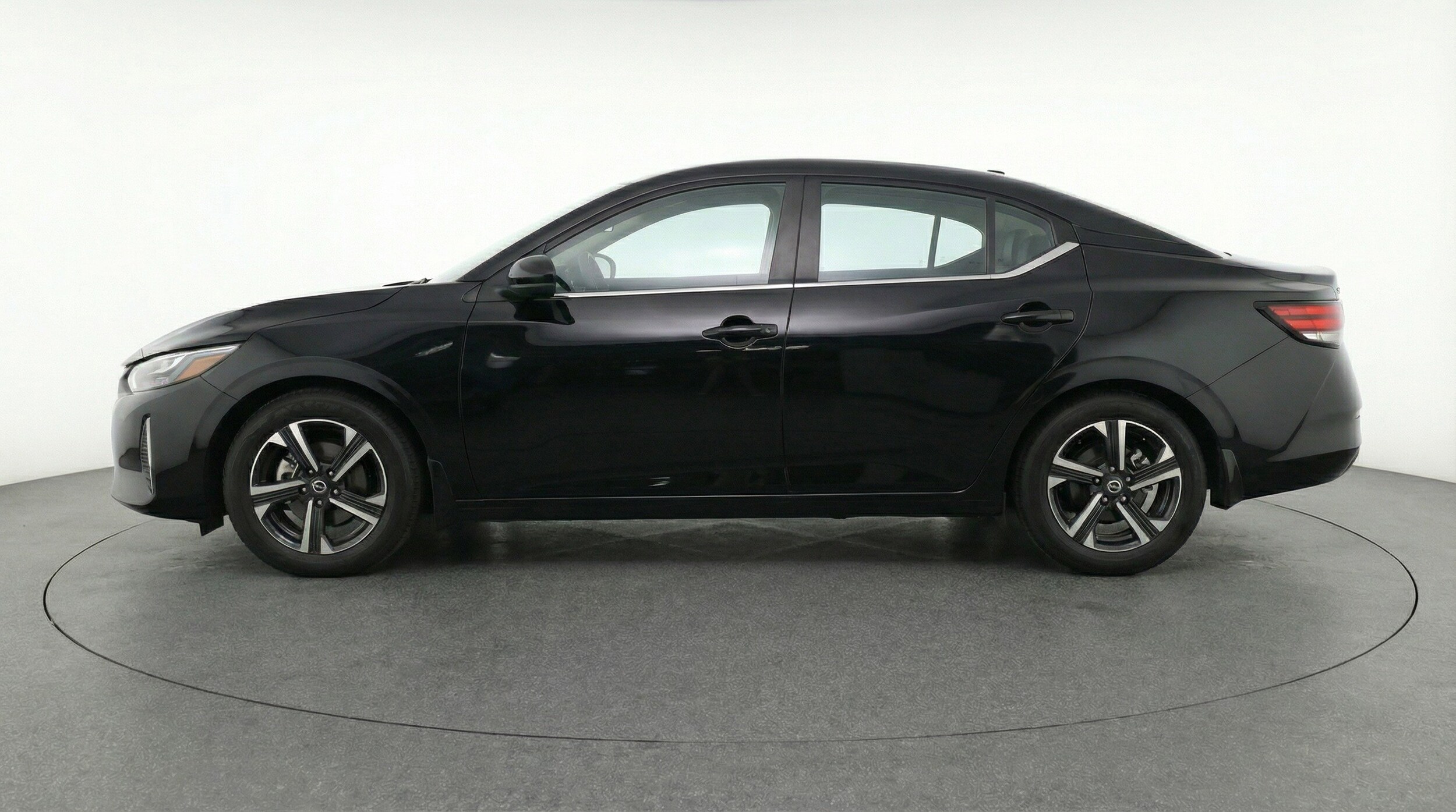 Thumbnail: 2025 Nissan Sentra - 5