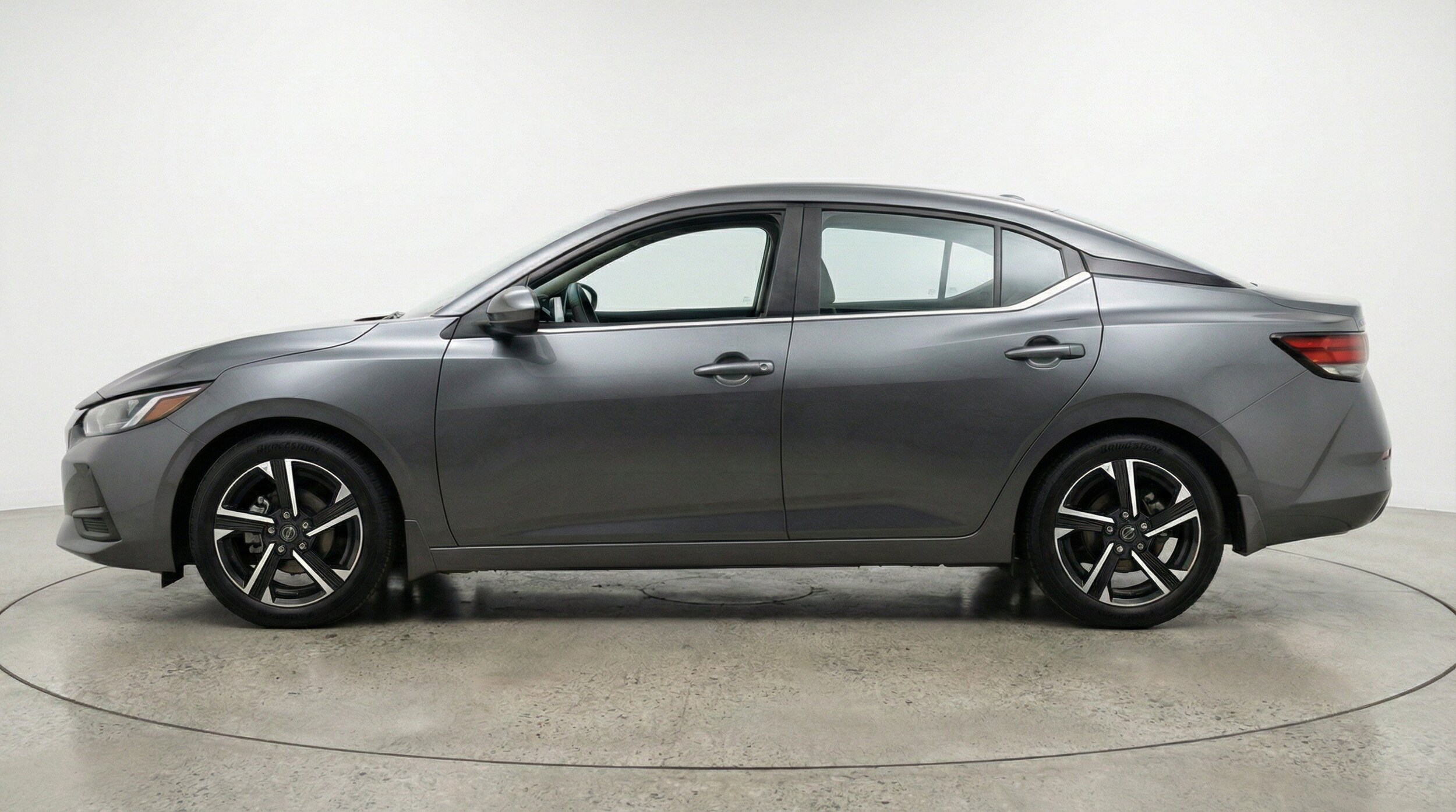 Thumbnail: 2025 Nissan Sentra - 5