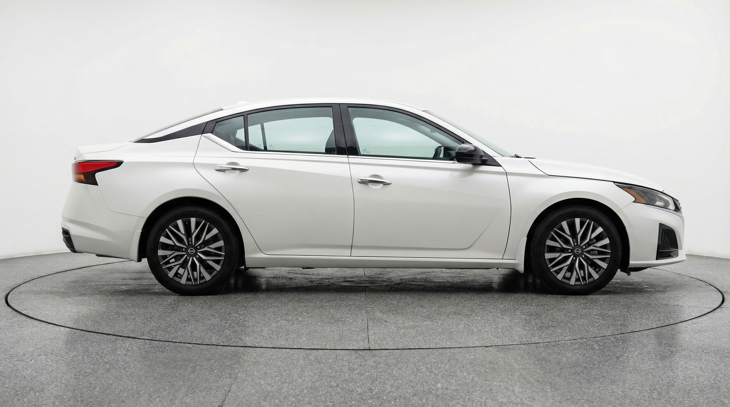 Thumbnail: 2025 Nissan Altima - 11