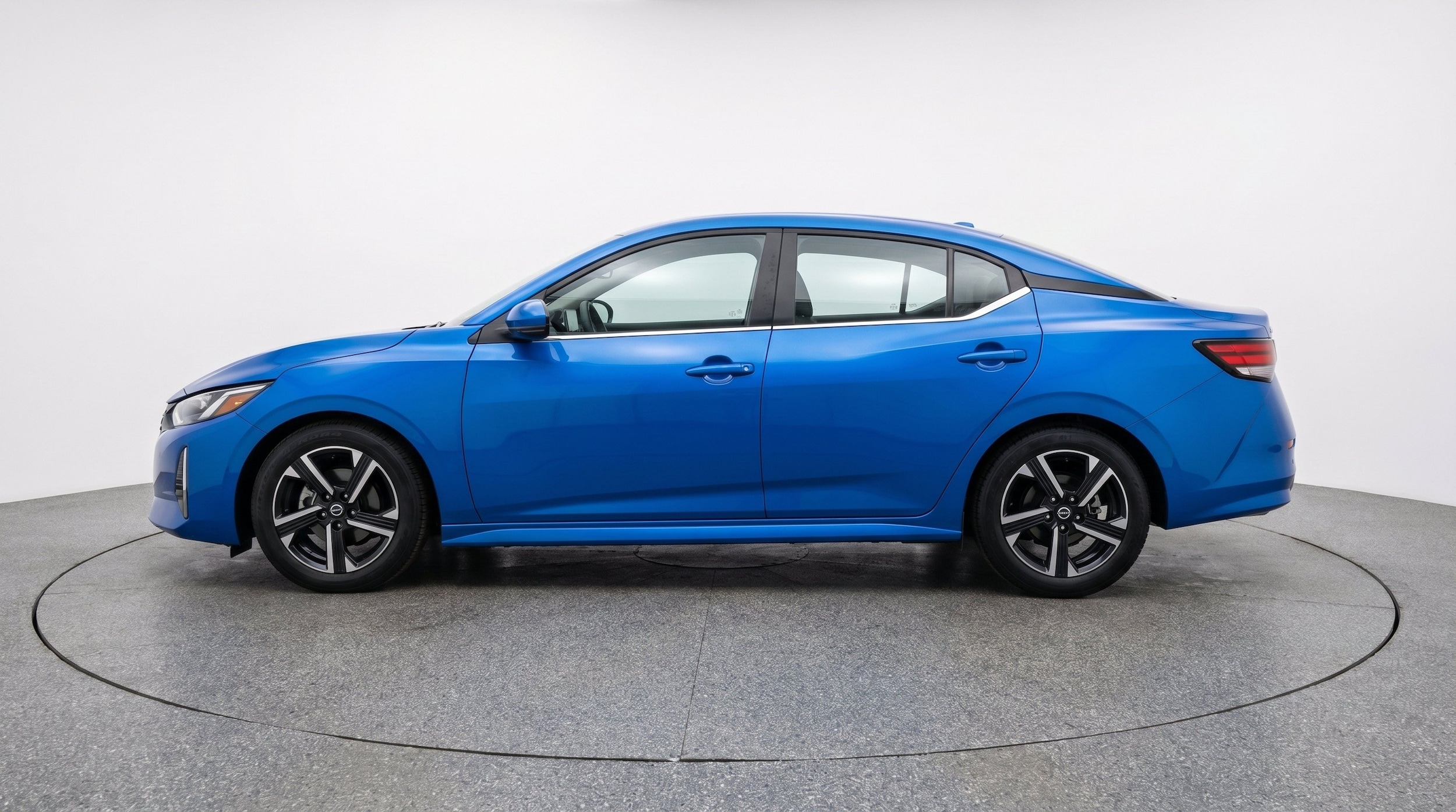 Thumbnail: 2025 Nissan Sentra - 5