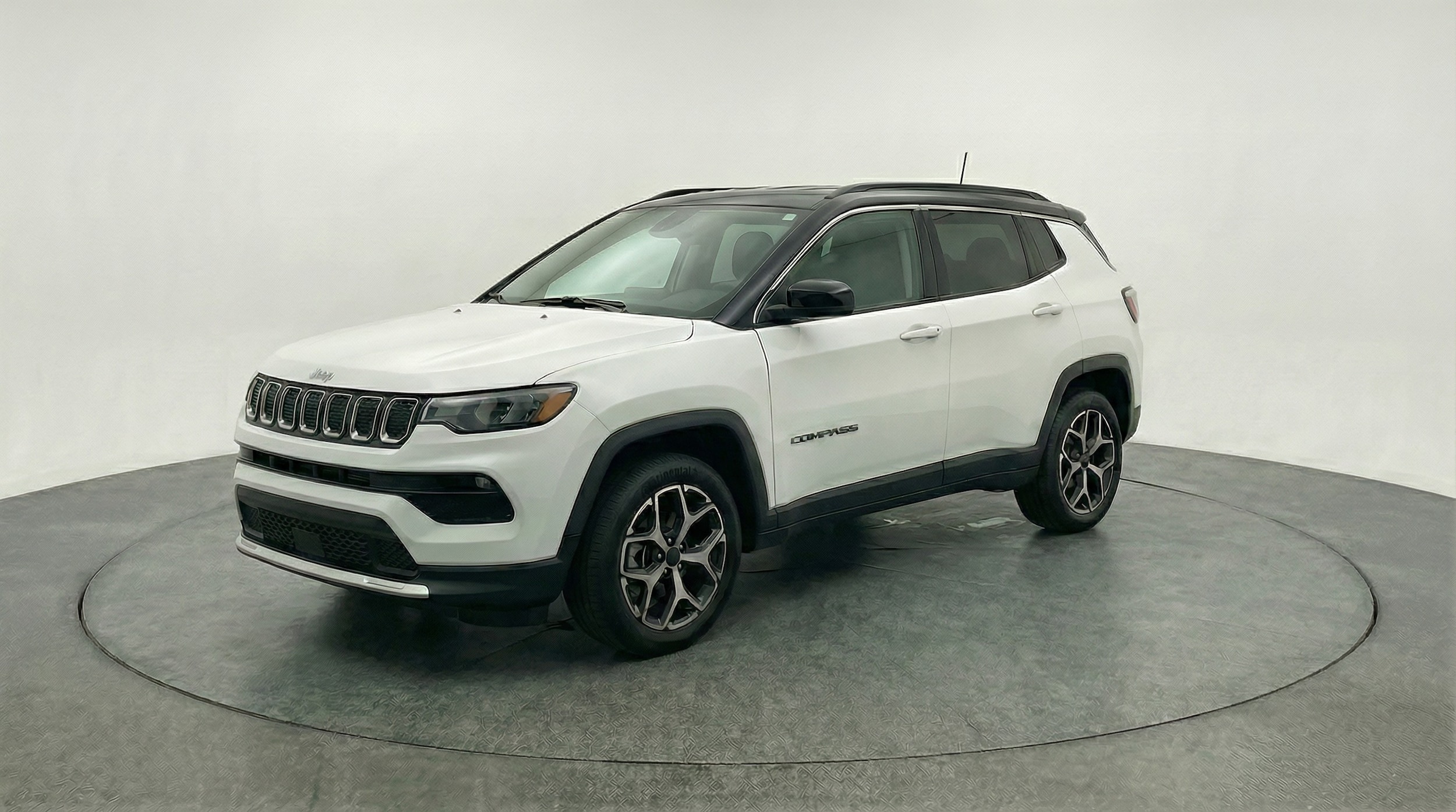 Thumbnail: 2025 Jeep Compass - 3
