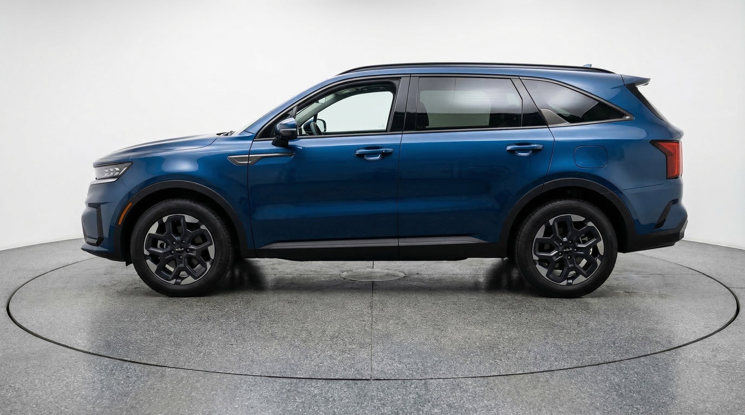 Thumbnail: 2024 Kia Sorento - 5