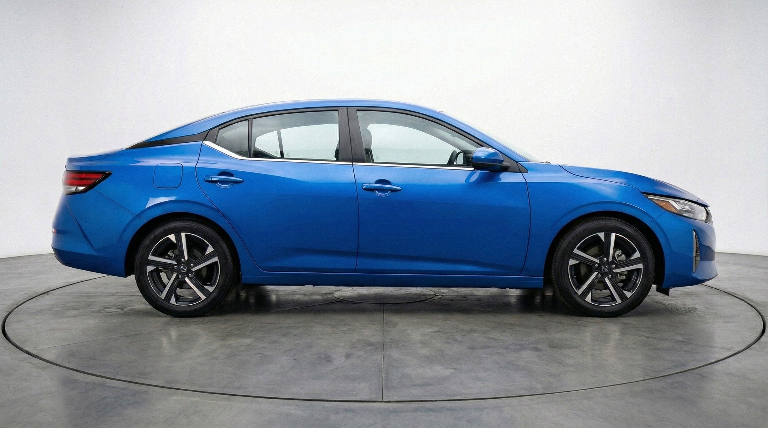 Thumbnail: 2025 Nissan Sentra - 11