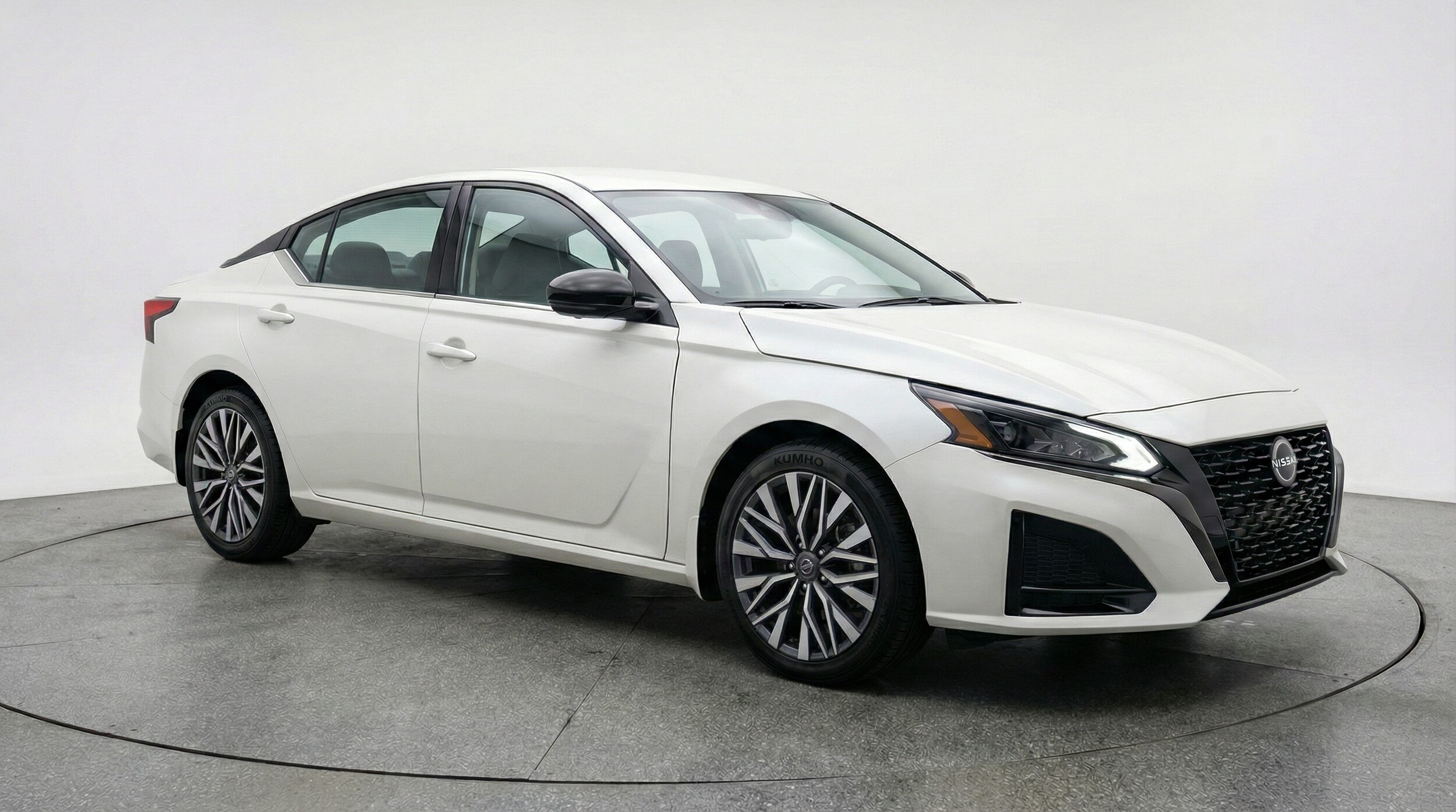 Thumbnail: 2025 Nissan Altima - 1